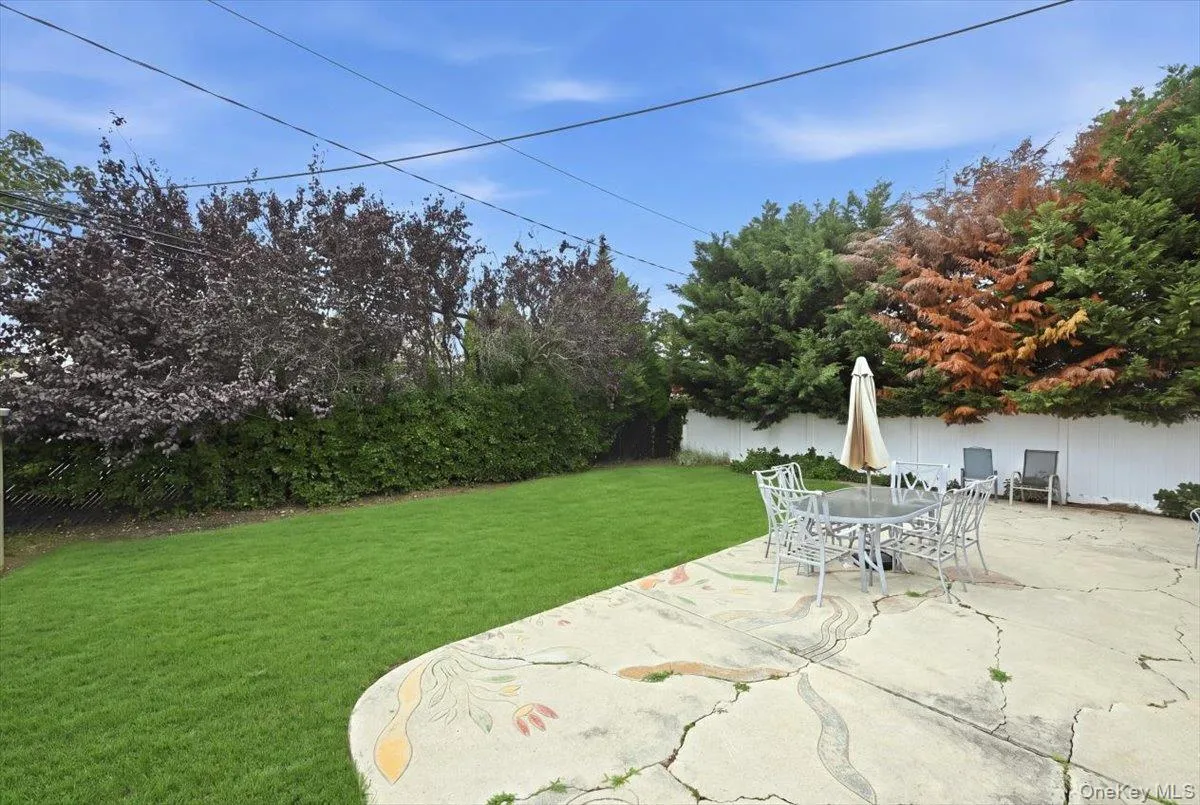 3345 Beltagh Avenue, Hempstead, NY, 4 Bedrooms Bedrooms, 8 Rooms Rooms,2 BathroomsBathrooms,Residential,For Rent,Beltagh,0,1033963 3345 Beltagh Avenue, Hempstead, NY, 4 Bedrooms Bedrooms, 8 Rooms Rooms,2 BathroomsBathrooms,Residential,For Rent,Beltagh,0,1033963