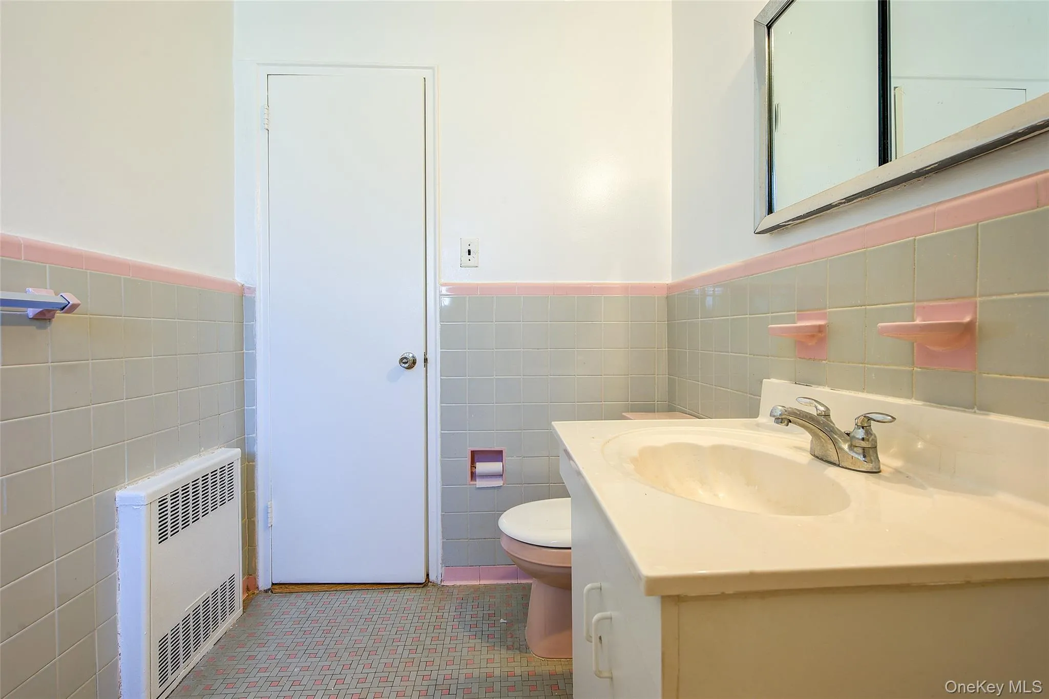 Full Bathroom Full Bathroom