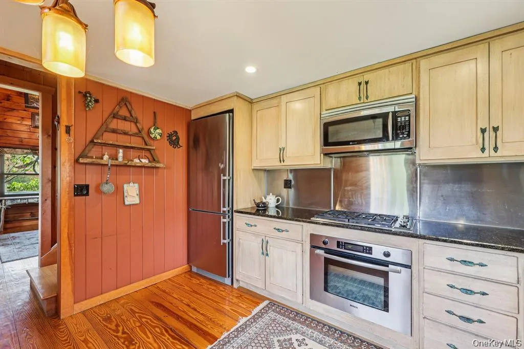 101 Upper Wisner Road, Warwick (town), NY, 3 Bedrooms Bedrooms, 6 Rooms Rooms,2 BathroomsBathrooms,Residential Lease,For Rent,Upper Wisner,0,1033970 101 Upper Wisner Road, Warwick (town), NY, 3 Bedrooms Bedrooms, 6 Rooms Rooms,2 BathroomsBathrooms,Residential Lease,For Rent,Upper Wisner,0,1033970
