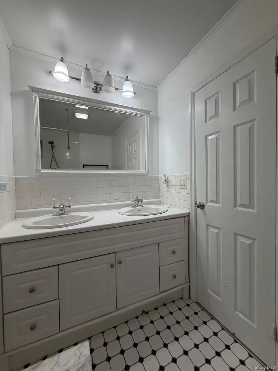 4327 215th Street, New York, NY, 6 Bedrooms Bedrooms, 12 Rooms Rooms,3 BathroomsBathrooms,Residential,For Rent,215th,0,1033971 4327 215th Street, New York, NY, 6 Bedrooms Bedrooms, 12 Rooms Rooms,3 BathroomsBathrooms,Residential,For Rent,215th,0,1033971