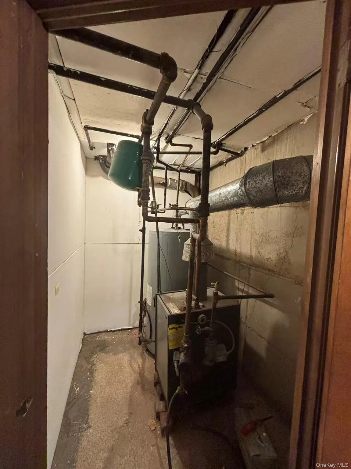 4327 215th Street, New York, NY, 6 Bedrooms Bedrooms, 12 Rooms Rooms,3 BathroomsBathrooms,Residential,For Rent,215th,0,1033971 4327 215th Street, New York, NY, 6 Bedrooms Bedrooms, 12 Rooms Rooms,3 BathroomsBathrooms,Residential,For Rent,215th,0,1033971