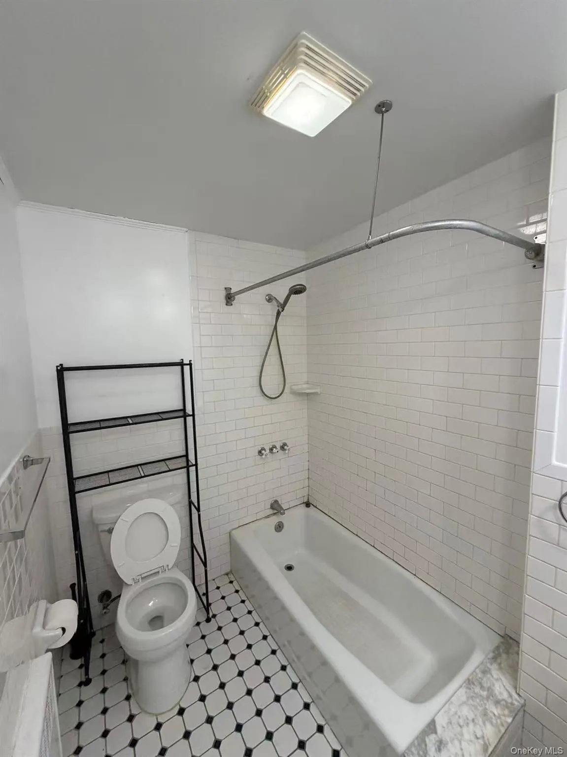 4327 215th Street, New York, NY, 6 Bedrooms Bedrooms, 12 Rooms Rooms,3 BathroomsBathrooms,Residential,For Rent,215th,0,1033971 4327 215th Street, New York, NY, 6 Bedrooms Bedrooms, 12 Rooms Rooms,3 BathroomsBathrooms,Residential,For Rent,215th,0,1033971