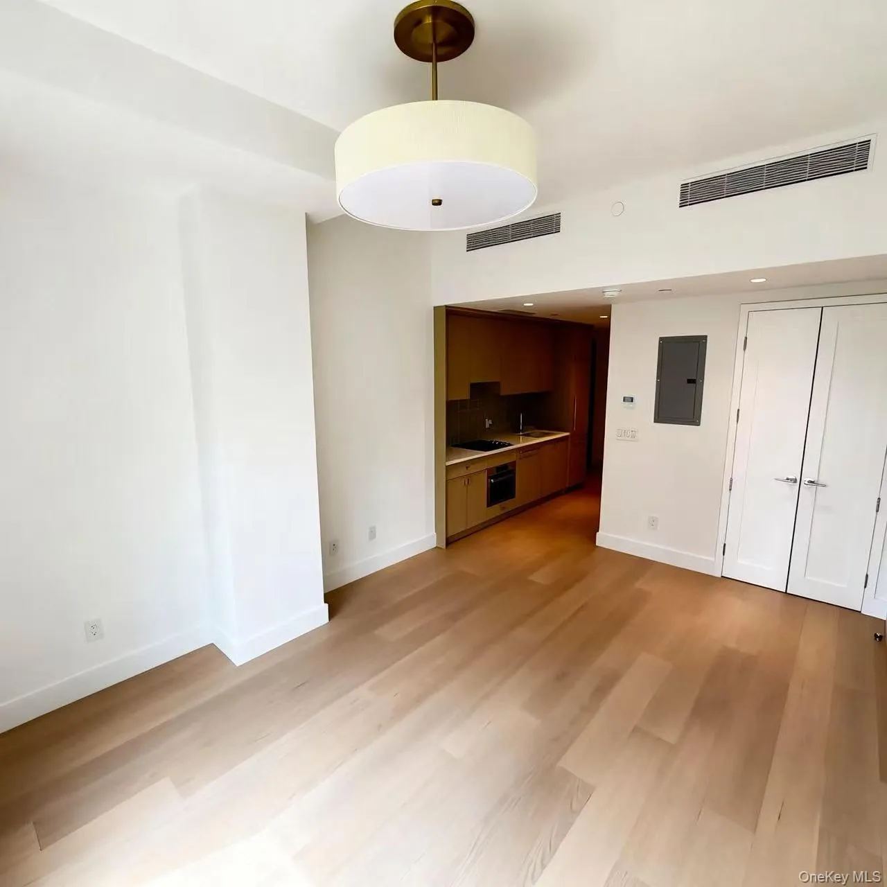 24-01 Queens Plaza, New York, NY, 1 Room Rooms,1 BathroomBathrooms,Residential Lease,For Rent,Queens,0,1033972 24-01 Queens Plaza, New York, NY, 1 Room Rooms,1 BathroomBathrooms,Residential Lease,For Rent,Queens,0,1033972