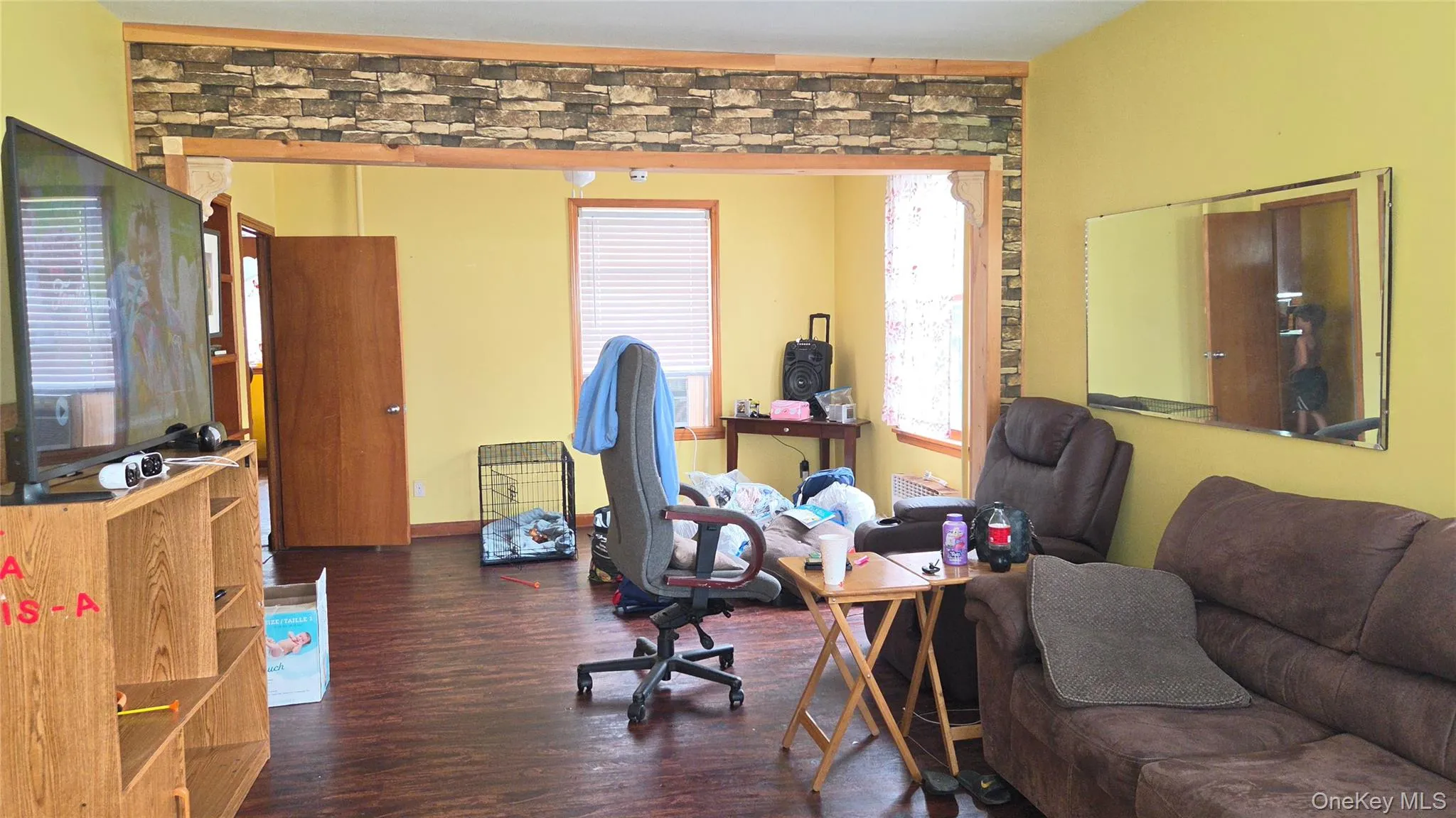 Living room into dining room Living room into dining room
