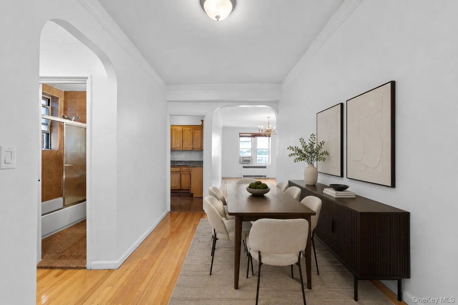 This property image has been virtually staged for illustrative purposes only. This property image has been virtually staged for illustrative purposes only.