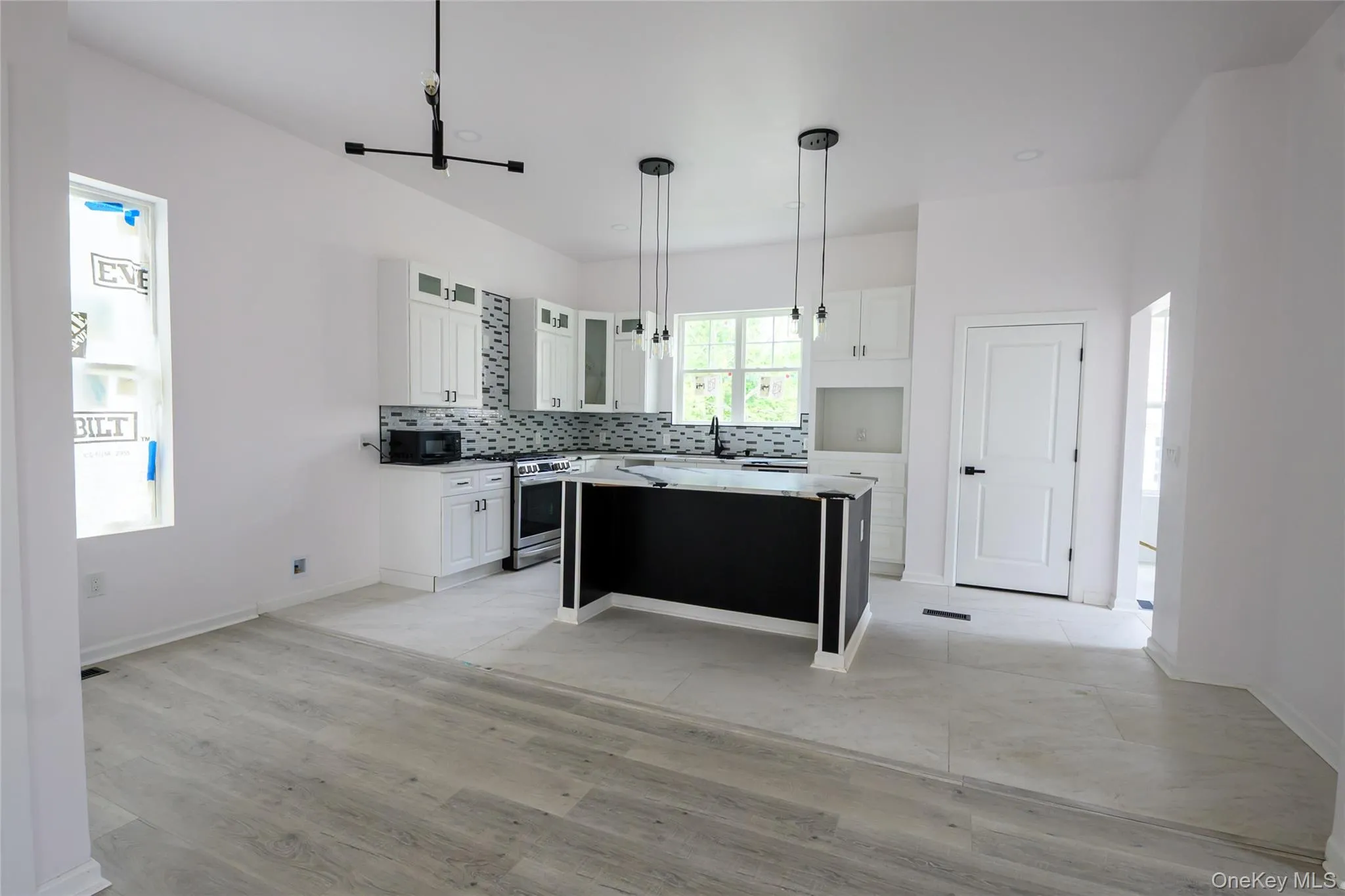 81 Silver Lake Sctn Road, Middletown, NY, 3 Bedrooms Bedrooms, 5 Rooms Rooms,2 BathroomsBathrooms,Residential,For Rent,Silver Lake Sctn,0,1033977 81 Silver Lake Sctn Road, Middletown, NY, 3 Bedrooms Bedrooms, 5 Rooms Rooms,2 BathroomsBathrooms,Residential,For Rent,Silver Lake Sctn,0,1033977