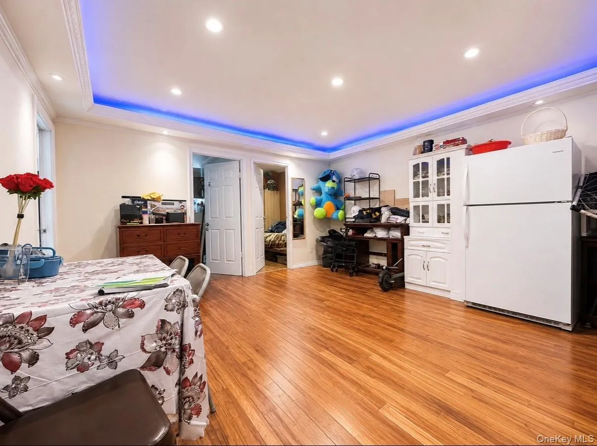10421 39th Avenue, New York, NY, 2 Bedrooms Bedrooms, 5 Rooms Rooms,2 BathroomsBathrooms,Residential,For Rent,39th,0,1033979 10421 39th Avenue, New York, NY, 2 Bedrooms Bedrooms, 5 Rooms Rooms,2 BathroomsBathrooms,Residential,For Rent,39th,0,1033979