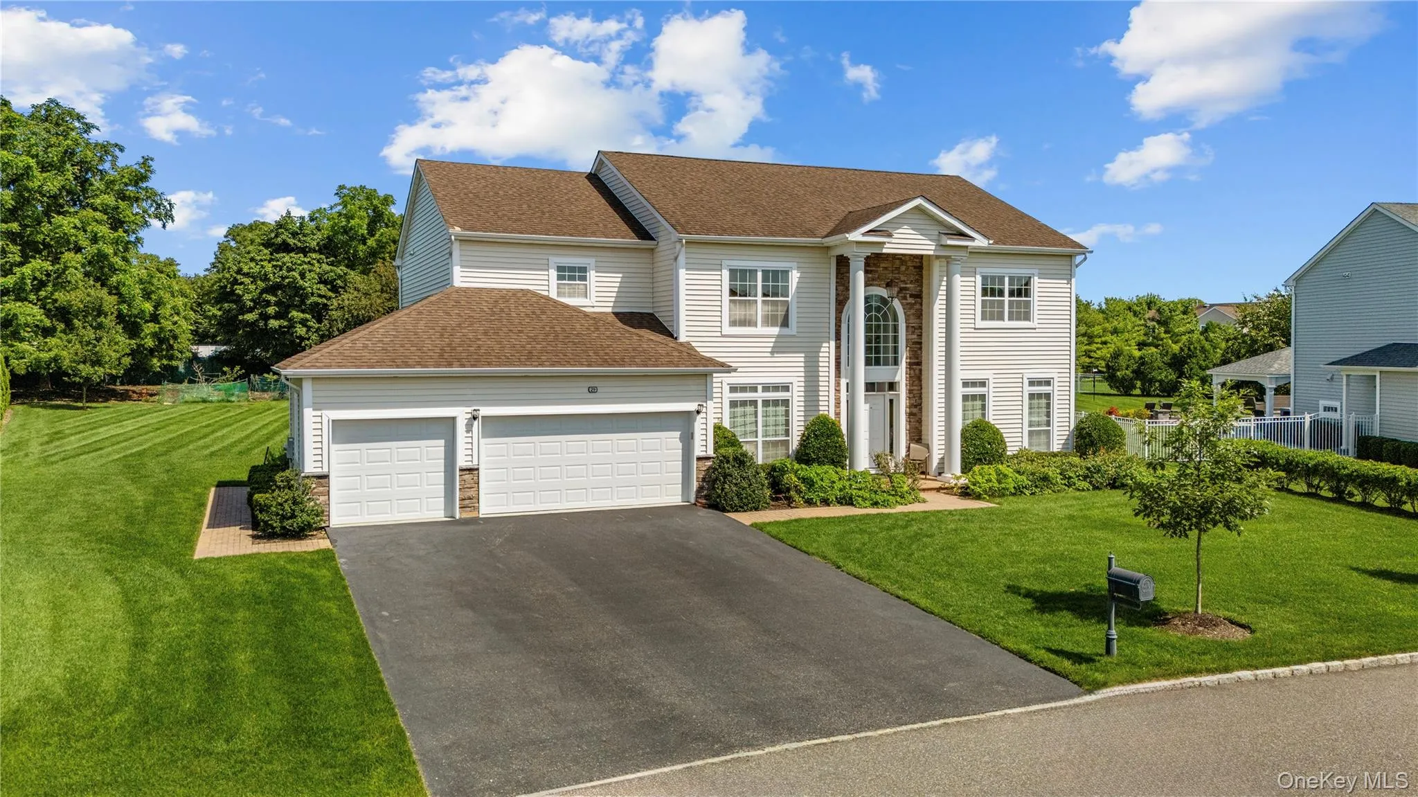 29 Hamlet Woods Drive, Smithtown, NY, 5 Bedrooms Bedrooms, 12 Rooms Rooms,4 BathroomsBathrooms,Residential,For Rent,Hamlet Woods,0,1033980 29 Hamlet Woods Drive, Smithtown, NY, 5 Bedrooms Bedrooms, 12 Rooms Rooms,4 BathroomsBathrooms,Residential,For Rent,Hamlet Woods,0,1033980