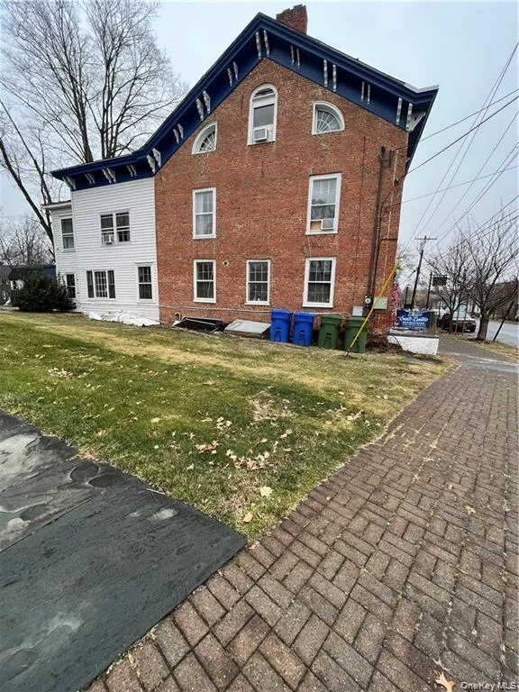 155 Main Street, Goshen, NY, 1 Bedroom Bedrooms, 2 Rooms Rooms,1 BathroomBathrooms,Residential Lease,For Rent,Main,0,1033981 155 Main Street, Goshen, NY, 1 Bedroom Bedrooms, 2 Rooms Rooms,1 BathroomBathrooms,Residential Lease,For Rent,Main,0,1033981