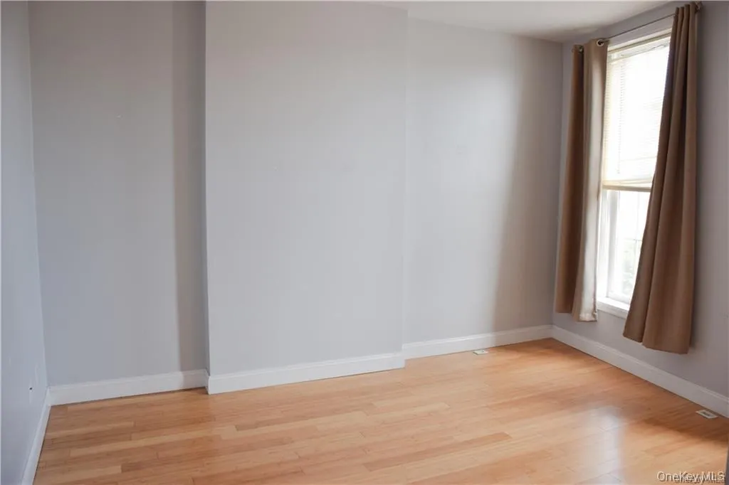 141 Main Street, Ossining, NY, 2 Bedrooms Bedrooms, 4 Rooms Rooms,1 BathroomBathrooms,Residential Lease,For Rent,Main,0,1033986 141 Main Street, Ossining, NY, 2 Bedrooms Bedrooms, 4 Rooms Rooms,1 BathroomBathrooms,Residential Lease,For Rent,Main,0,1033986