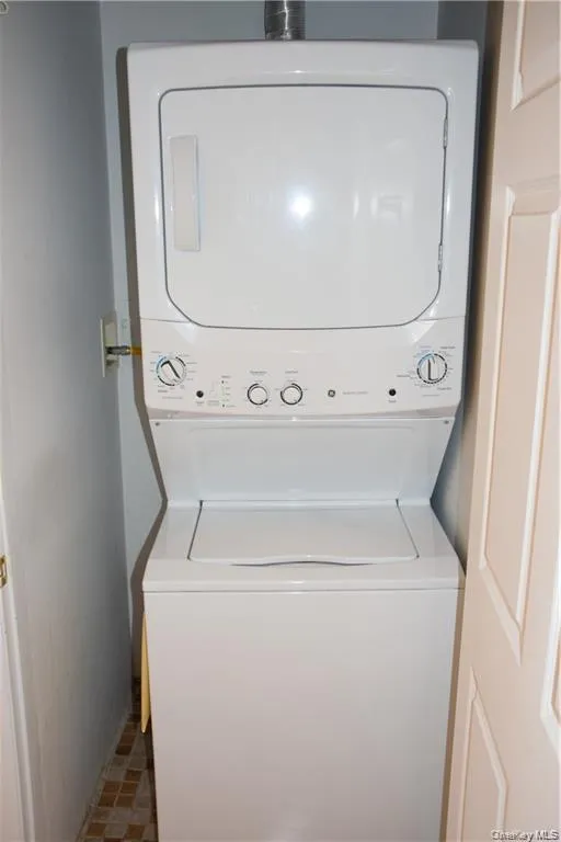 141 Main Street, Ossining, NY, 2 Bedrooms Bedrooms, 4 Rooms Rooms,1 BathroomBathrooms,Residential Lease,For Rent,Main,0,1033986 141 Main Street, Ossining, NY, 2 Bedrooms Bedrooms, 4 Rooms Rooms,1 BathroomBathrooms,Residential Lease,For Rent,Main,0,1033986