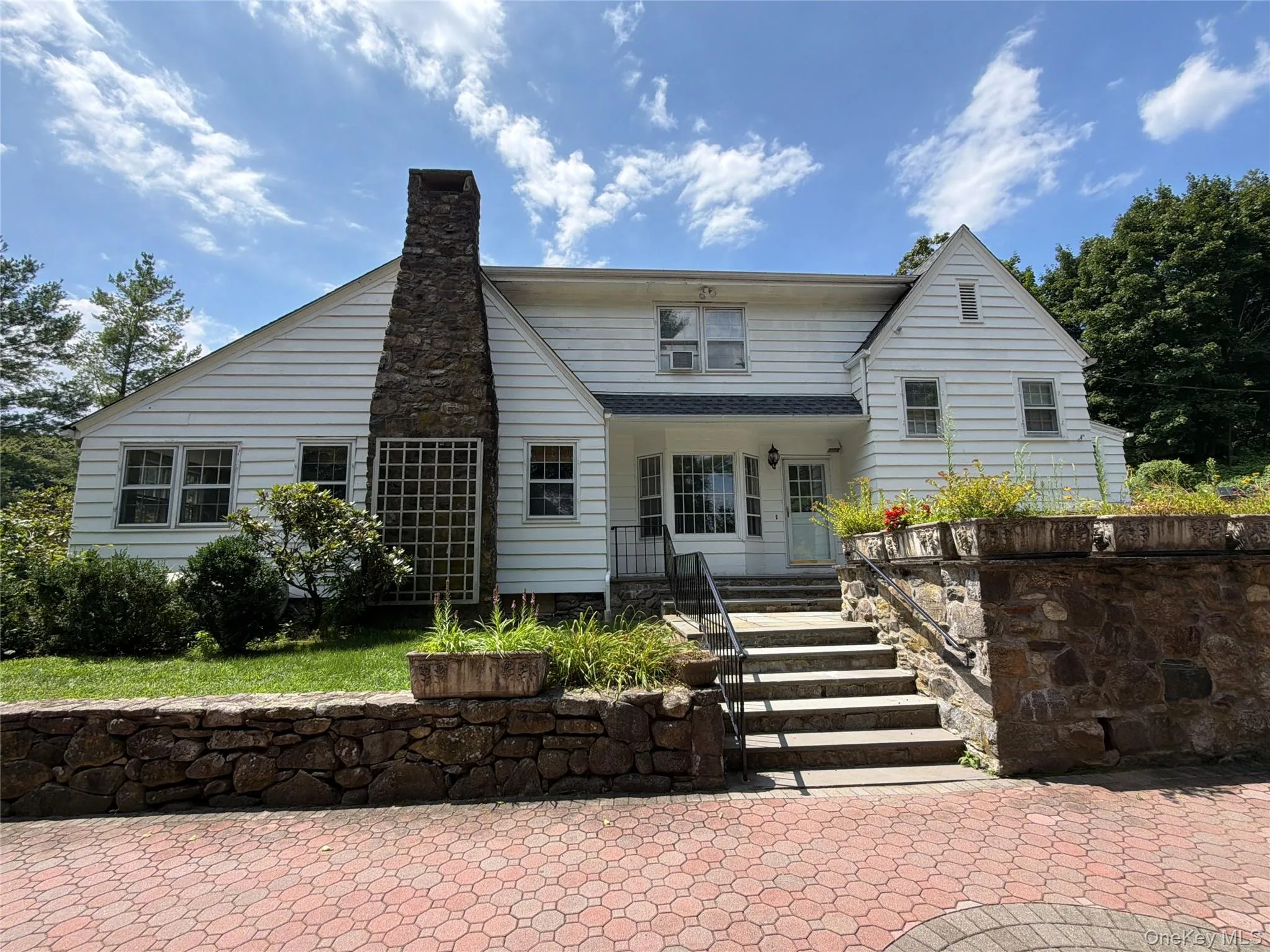 6 Raven Way, Mount Pleasant, NY, 4 Bedrooms Bedrooms, 9 Rooms Rooms,4 BathroomsBathrooms,Residential Lease,For Rent,Raven,0,1033990 6 Raven Way, Mount Pleasant, NY, 4 Bedrooms Bedrooms, 9 Rooms Rooms,4 BathroomsBathrooms,Residential Lease,For Rent,Raven,0,1033990