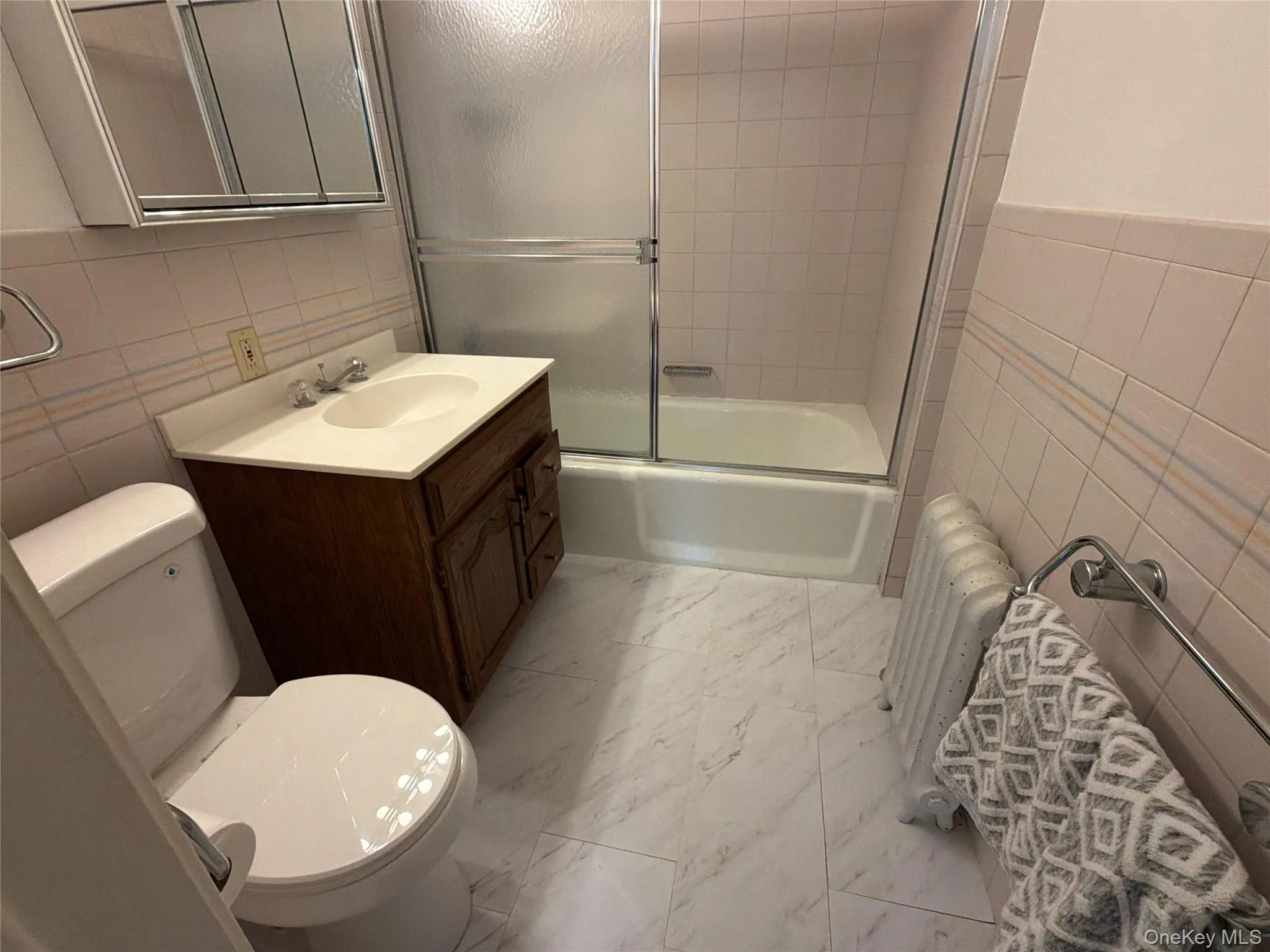 6 Raven Way, Mount Pleasant, NY, 4 Bedrooms Bedrooms, 9 Rooms Rooms,4 BathroomsBathrooms,Residential Lease,For Rent,Raven,0,1033990 6 Raven Way, Mount Pleasant, NY, 4 Bedrooms Bedrooms, 9 Rooms Rooms,4 BathroomsBathrooms,Residential Lease,For Rent,Raven,0,1033990