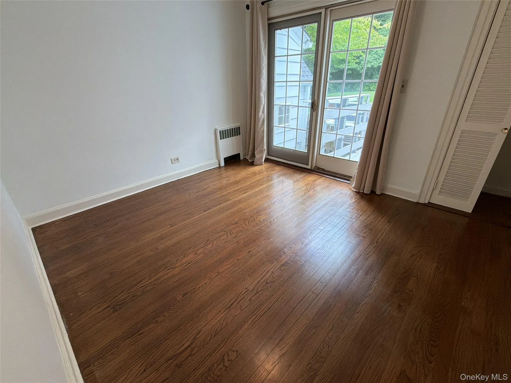 6 Raven Way, Mount Pleasant, NY, 4 Bedrooms Bedrooms, 9 Rooms Rooms,4 BathroomsBathrooms,Residential Lease,For Rent,Raven,0,1033990 6 Raven Way, Mount Pleasant, NY, 4 Bedrooms Bedrooms, 9 Rooms Rooms,4 BathroomsBathrooms,Residential Lease,For Rent,Raven,0,1033990