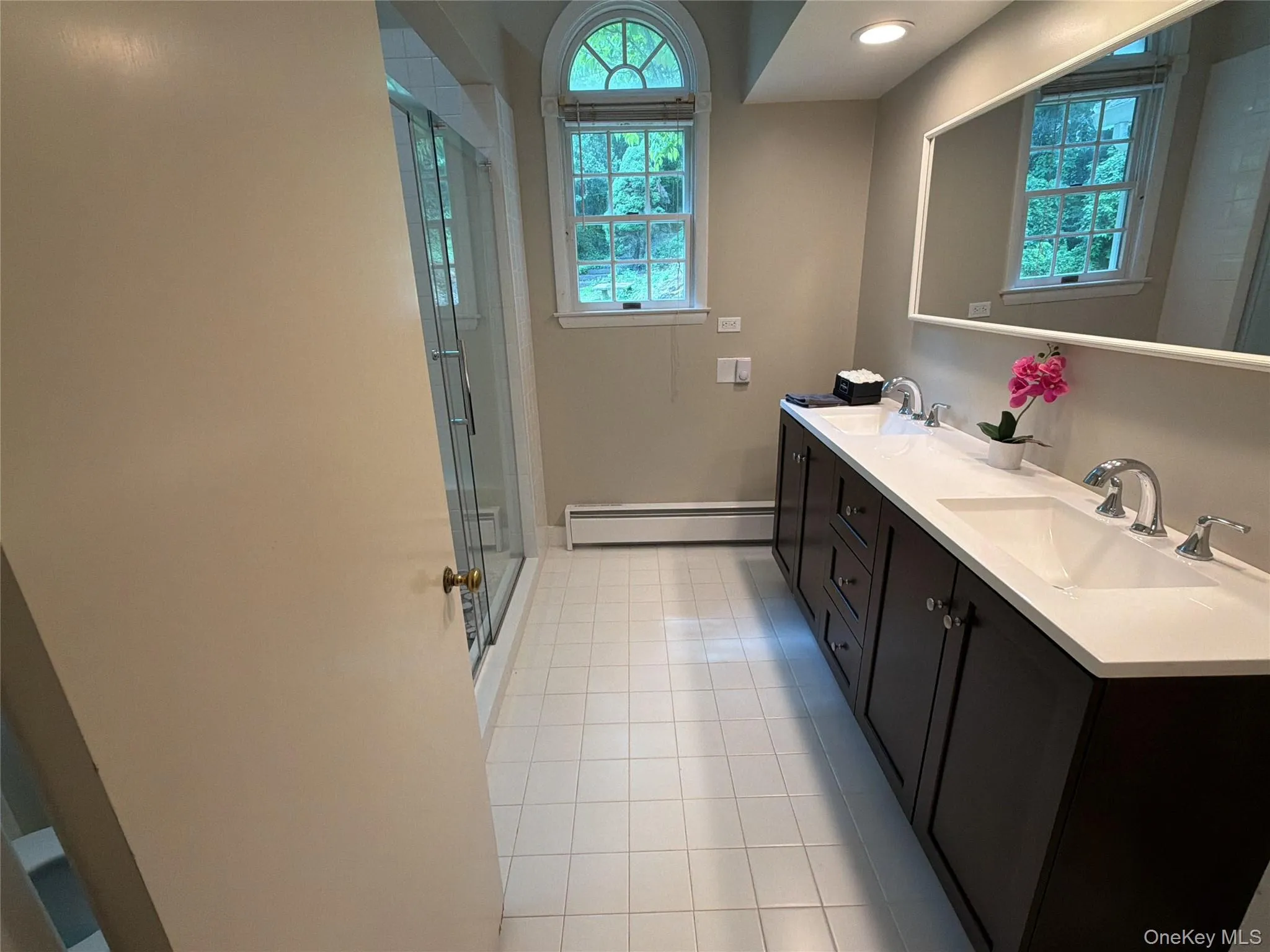 6 Raven Way, Mount Pleasant, NY, 4 Bedrooms Bedrooms, 9 Rooms Rooms,4 BathroomsBathrooms,Residential Lease,For Rent,Raven,0,1033990 6 Raven Way, Mount Pleasant, NY, 4 Bedrooms Bedrooms, 9 Rooms Rooms,4 BathroomsBathrooms,Residential Lease,For Rent,Raven,0,1033990