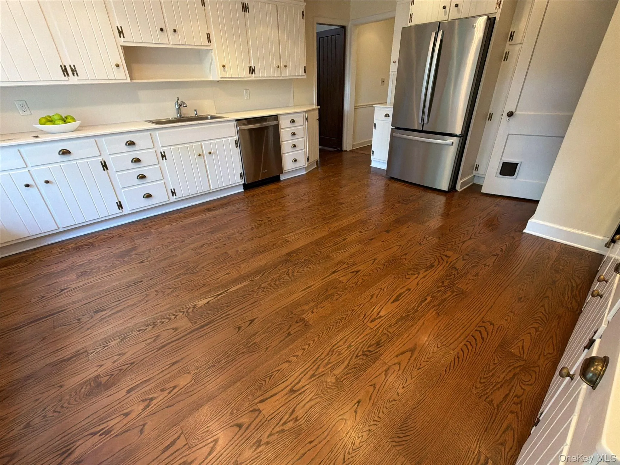 6 Raven Way, Mount Pleasant, NY, 4 Bedrooms Bedrooms, 9 Rooms Rooms,4 BathroomsBathrooms,Residential Lease,For Rent,Raven,0,1033990 6 Raven Way, Mount Pleasant, NY, 4 Bedrooms Bedrooms, 9 Rooms Rooms,4 BathroomsBathrooms,Residential Lease,For Rent,Raven,0,1033990