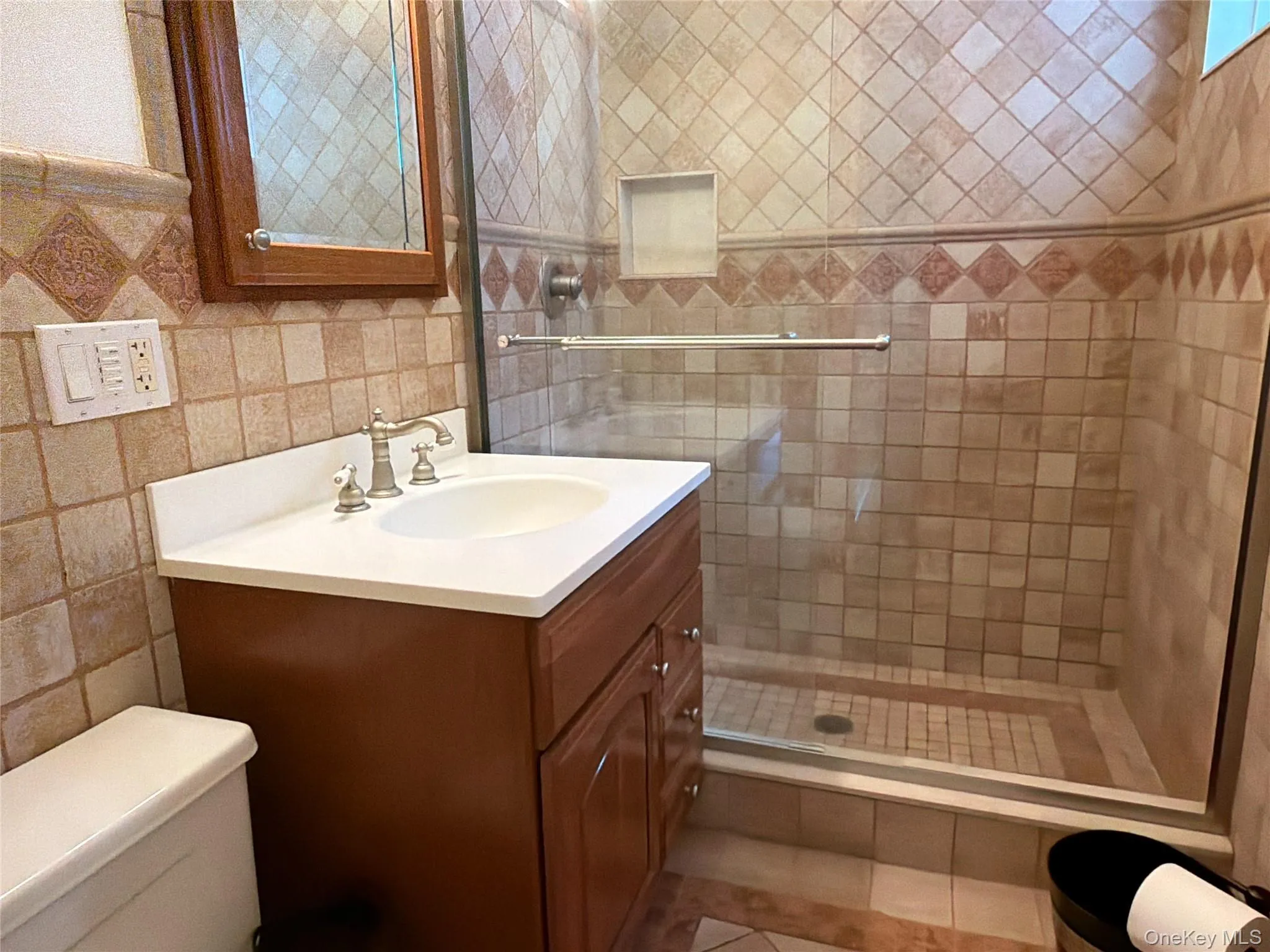 6 Raven Way, Mount Pleasant, NY, 4 Bedrooms Bedrooms, 9 Rooms Rooms,4 BathroomsBathrooms,Residential Lease,For Rent,Raven,0,1033990 6 Raven Way, Mount Pleasant, NY, 4 Bedrooms Bedrooms, 9 Rooms Rooms,4 BathroomsBathrooms,Residential Lease,For Rent,Raven,0,1033990