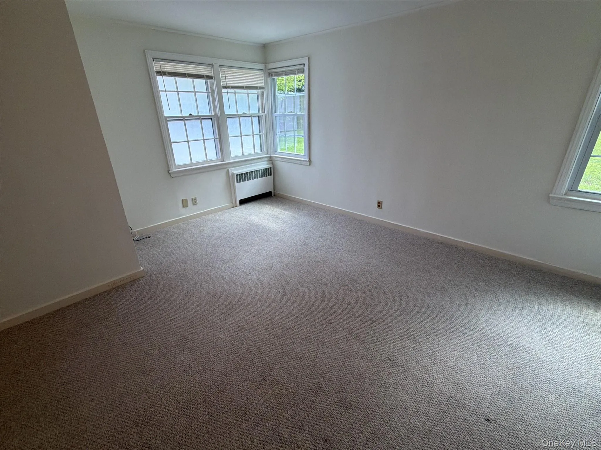 6 Raven Way, Mount Pleasant, NY, 4 Bedrooms Bedrooms, 9 Rooms Rooms,4 BathroomsBathrooms,Residential Lease,For Rent,Raven,0,1033990 6 Raven Way, Mount Pleasant, NY, 4 Bedrooms Bedrooms, 9 Rooms Rooms,4 BathroomsBathrooms,Residential Lease,For Rent,Raven,0,1033990