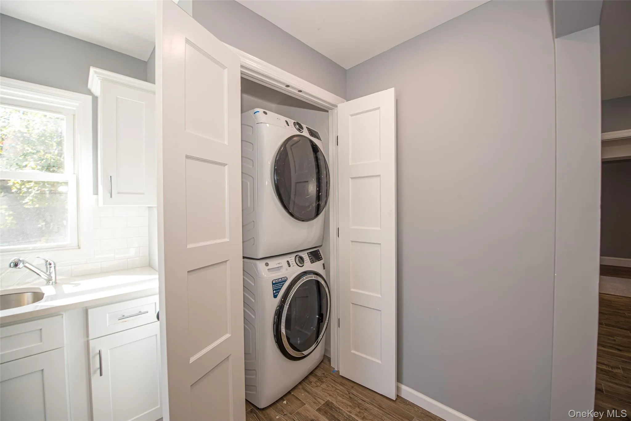 76 Amity Street, Brookhaven, NY, 3 Bedrooms Bedrooms, 5 Rooms Rooms,1 BathroomBathrooms,Residential Lease,For Rent,Amity,0,1033994 76 Amity Street, Brookhaven, NY, 3 Bedrooms Bedrooms, 5 Rooms Rooms,1 BathroomBathrooms,Residential Lease,For Rent,Amity,0,1033994