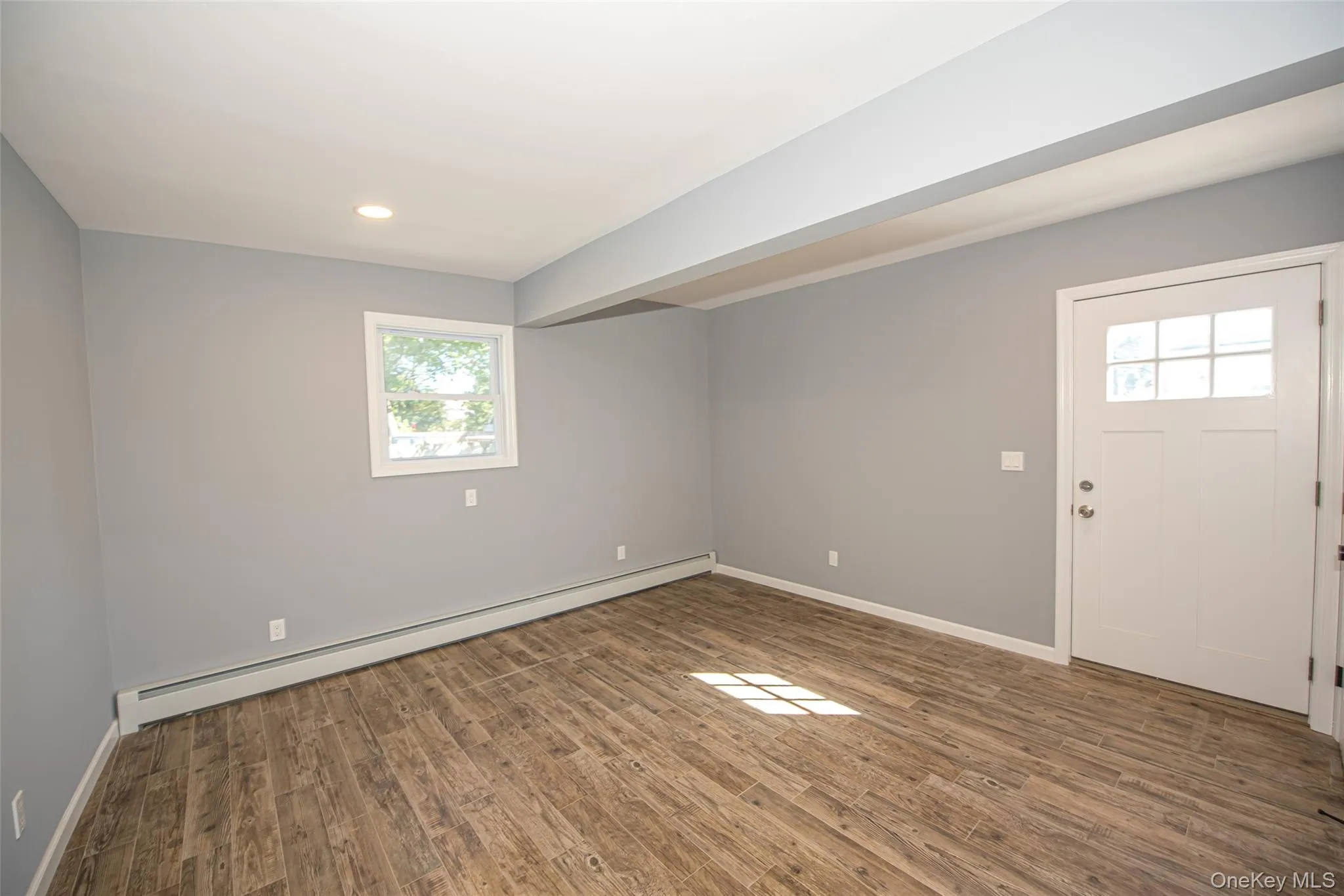 76 Amity Street, Brookhaven, NY, 3 Bedrooms Bedrooms, 5 Rooms Rooms,1 BathroomBathrooms,Residential Lease,For Rent,Amity,0,1033994 76 Amity Street, Brookhaven, NY, 3 Bedrooms Bedrooms, 5 Rooms Rooms,1 BathroomBathrooms,Residential Lease,For Rent,Amity,0,1033994