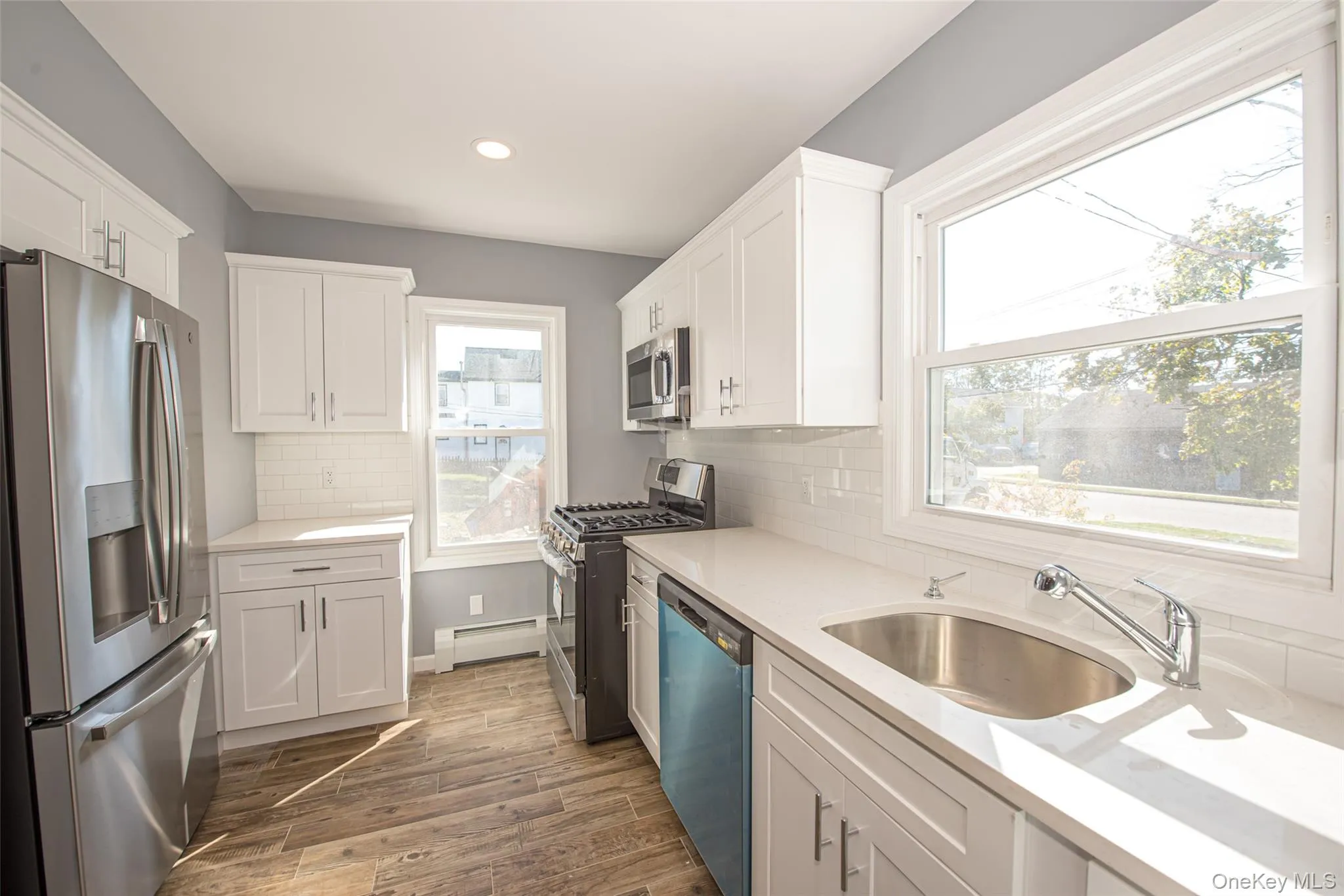 76 Amity Street, Brookhaven, NY, 3 Bedrooms Bedrooms, 5 Rooms Rooms,1 BathroomBathrooms,Residential Lease,For Rent,Amity,0,1033994 76 Amity Street, Brookhaven, NY, 3 Bedrooms Bedrooms, 5 Rooms Rooms,1 BathroomBathrooms,Residential Lease,For Rent,Amity,0,1033994