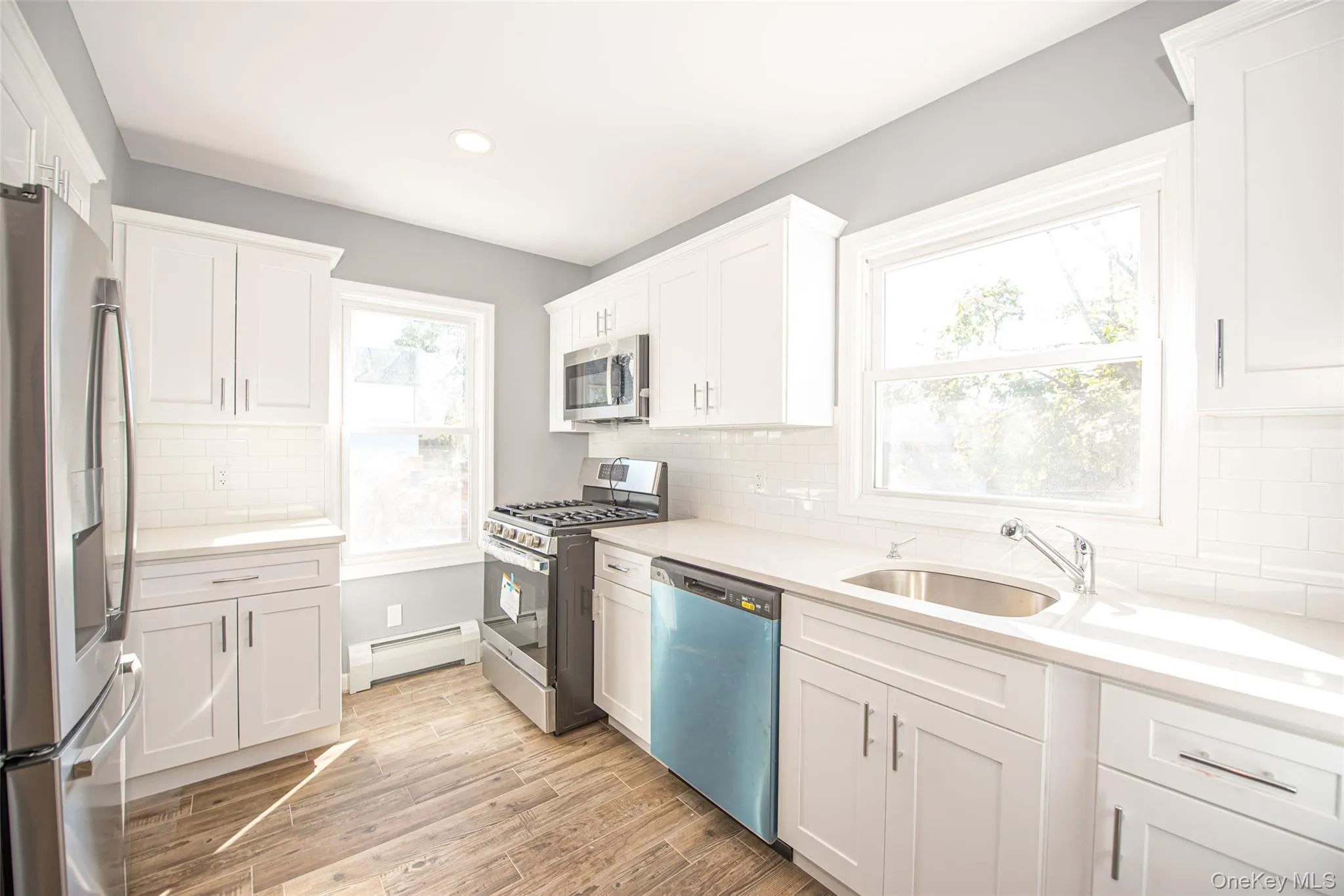 76 Amity Street, Brookhaven, NY, 3 Bedrooms Bedrooms, 5 Rooms Rooms,1 BathroomBathrooms,Residential Lease,For Rent,Amity,0,1033994 76 Amity Street, Brookhaven, NY, 3 Bedrooms Bedrooms, 5 Rooms Rooms,1 BathroomBathrooms,Residential Lease,For Rent,Amity,0,1033994