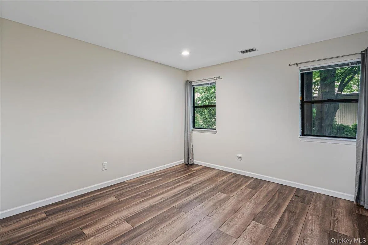 48 Wimbledon Drive, North Hempstead, NY, 3 Bedrooms Bedrooms, 7 Rooms Rooms,2 BathroomsBathrooms,Residential,For Rent,Wimbledon,0,1033995 48 Wimbledon Drive, North Hempstead, NY, 3 Bedrooms Bedrooms, 7 Rooms Rooms,2 BathroomsBathrooms,Residential,For Rent,Wimbledon,0,1033995