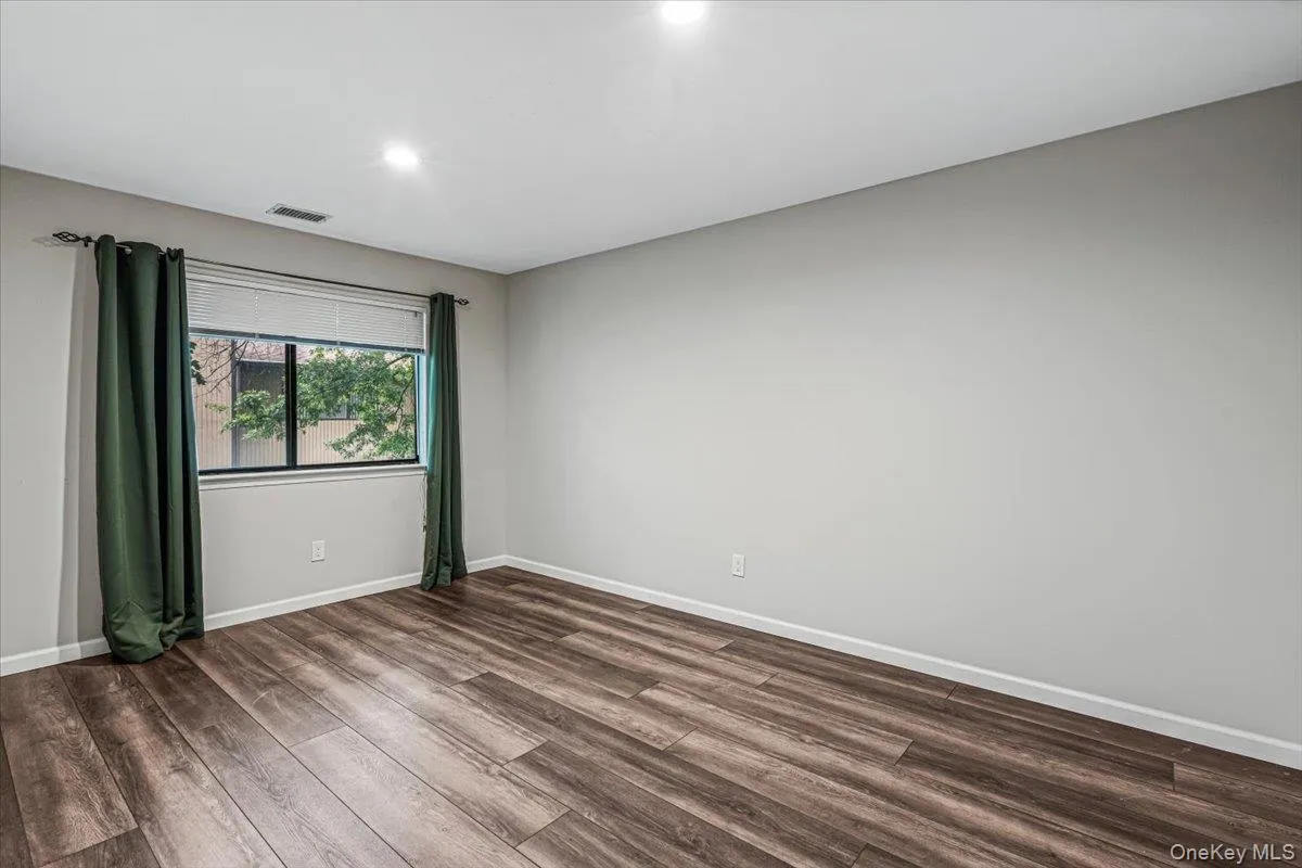 48 Wimbledon Drive, North Hempstead, NY, 3 Bedrooms Bedrooms, 7 Rooms Rooms,2 BathroomsBathrooms,Residential,For Rent,Wimbledon,0,1033995 48 Wimbledon Drive, North Hempstead, NY, 3 Bedrooms Bedrooms, 7 Rooms Rooms,2 BathroomsBathrooms,Residential,For Rent,Wimbledon,0,1033995