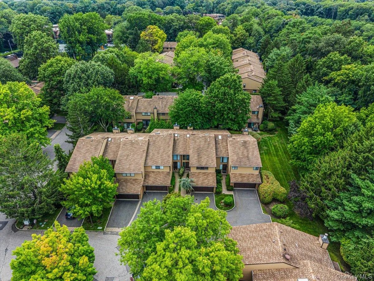 48 Wimbledon Drive, North Hempstead, NY, 3 Bedrooms Bedrooms, 7 Rooms Rooms,2 BathroomsBathrooms,Residential,For Rent,Wimbledon,0,1033995 48 Wimbledon Drive, North Hempstead, NY, 3 Bedrooms Bedrooms, 7 Rooms Rooms,2 BathroomsBathrooms,Residential,For Rent,Wimbledon,0,1033995