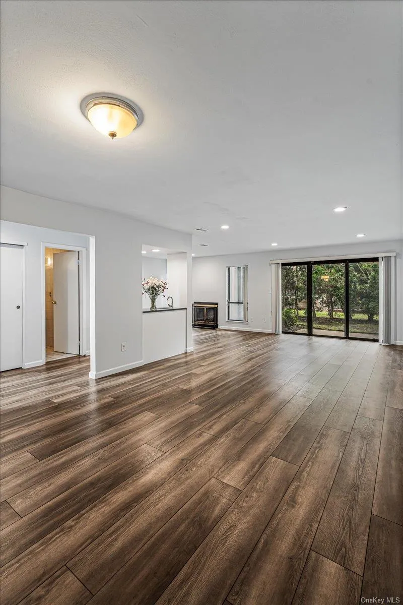 48 Wimbledon Drive, North Hempstead, NY, 3 Bedrooms Bedrooms, 7 Rooms Rooms,2 BathroomsBathrooms,Residential,For Rent,Wimbledon,0,1033995 48 Wimbledon Drive, North Hempstead, NY, 3 Bedrooms Bedrooms, 7 Rooms Rooms,2 BathroomsBathrooms,Residential,For Rent,Wimbledon,0,1033995