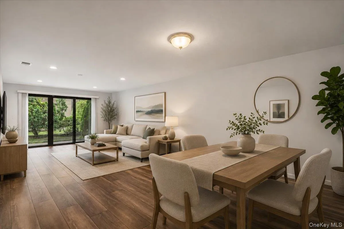 48 Wimbledon Drive, North Hempstead, NY, 3 Bedrooms Bedrooms, 7 Rooms Rooms,2 BathroomsBathrooms,Residential,For Rent,Wimbledon,0,1033995 48 Wimbledon Drive, North Hempstead, NY, 3 Bedrooms Bedrooms, 7 Rooms Rooms,2 BathroomsBathrooms,Residential,For Rent,Wimbledon,0,1033995