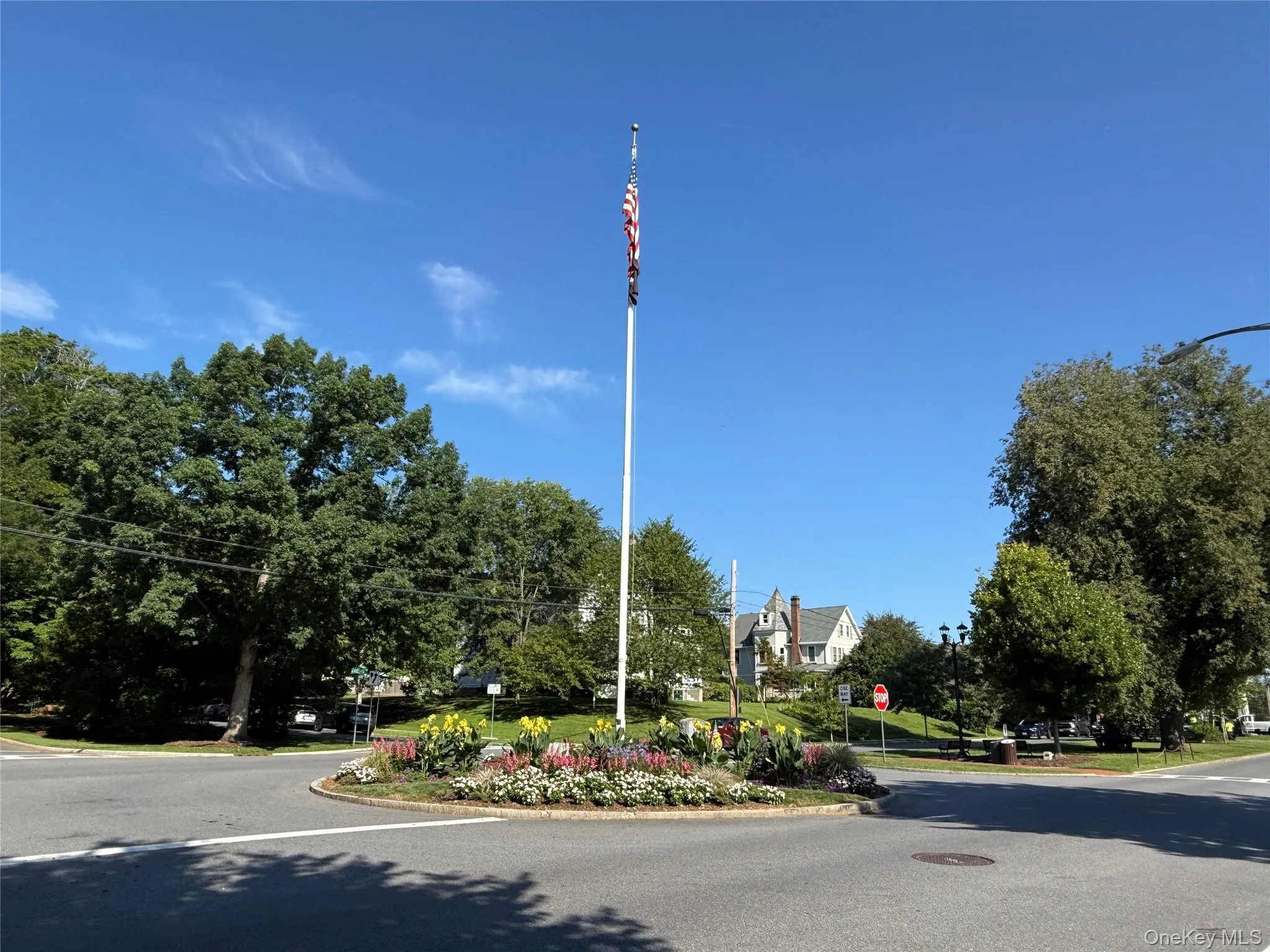 Katonah Veterans Memorial Circle. Thanks to all who served Katonah Veterans Memorial Circle. Thanks to all who served