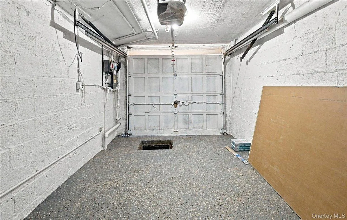 13534 117th Street, New York, NY, 3 Bedrooms Bedrooms, 8 Rooms Rooms,1 BathroomBathrooms,Residential,For Rent,117th,0,1034000 13534 117th Street, New York, NY, 3 Bedrooms Bedrooms, 8 Rooms Rooms,1 BathroomBathrooms,Residential,For Rent,117th,0,1034000