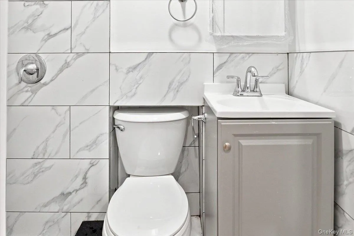 13534 117th Street, New York, NY, 3 Bedrooms Bedrooms, 8 Rooms Rooms,1 BathroomBathrooms,Residential,For Rent,117th,0,1034000 13534 117th Street, New York, NY, 3 Bedrooms Bedrooms, 8 Rooms Rooms,1 BathroomBathrooms,Residential,For Rent,117th,0,1034000