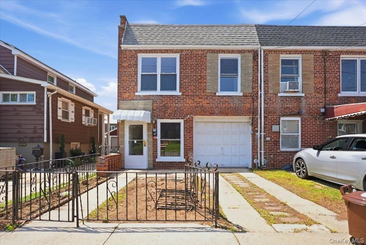 13534 117th Street, New York, NY, 3 Bedrooms Bedrooms, 8 Rooms Rooms,1 BathroomBathrooms,Residential,For Rent,117th,0,1034000 13534 117th Street, New York, NY, 3 Bedrooms Bedrooms, 8 Rooms Rooms,1 BathroomBathrooms,Residential,For Rent,117th,0,1034000