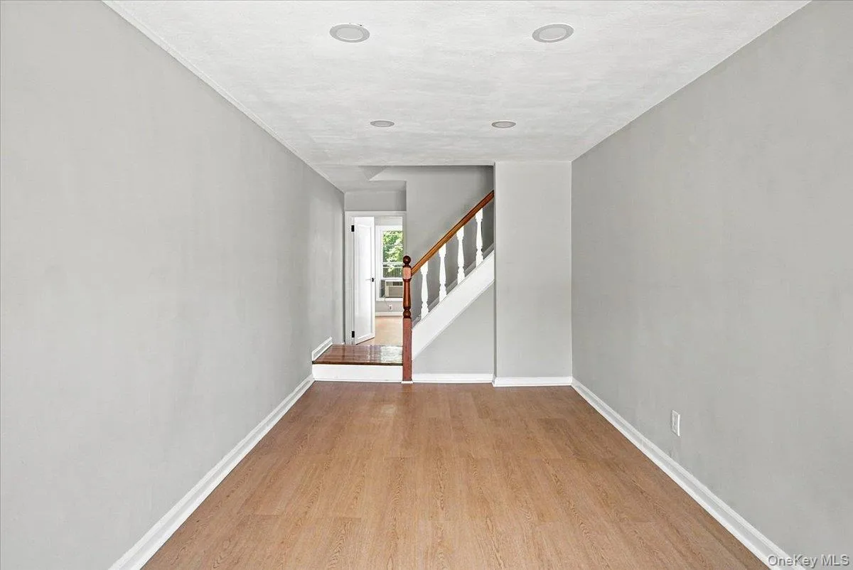 13534 117th Street, New York, NY, 3 Bedrooms Bedrooms, 8 Rooms Rooms,1 BathroomBathrooms,Residential,For Rent,117th,0,1034000 13534 117th Street, New York, NY, 3 Bedrooms Bedrooms, 8 Rooms Rooms,1 BathroomBathrooms,Residential,For Rent,117th,0,1034000