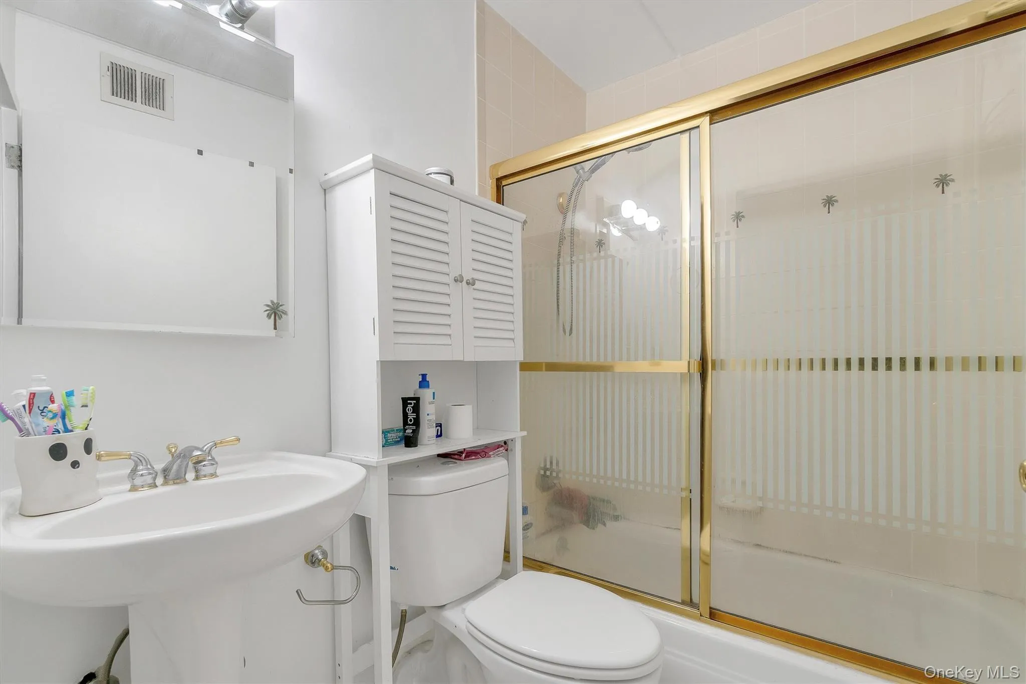 703 Pelham Road, New Rochelle, NY, 1 Bedroom Bedrooms, 4 Rooms Rooms,1 BathroomBathrooms,Residential,For Rent,Pelham,0,1034001 703 Pelham Road, New Rochelle, NY, 1 Bedroom Bedrooms, 4 Rooms Rooms,1 BathroomBathrooms,Residential,For Rent,Pelham,0,1034001