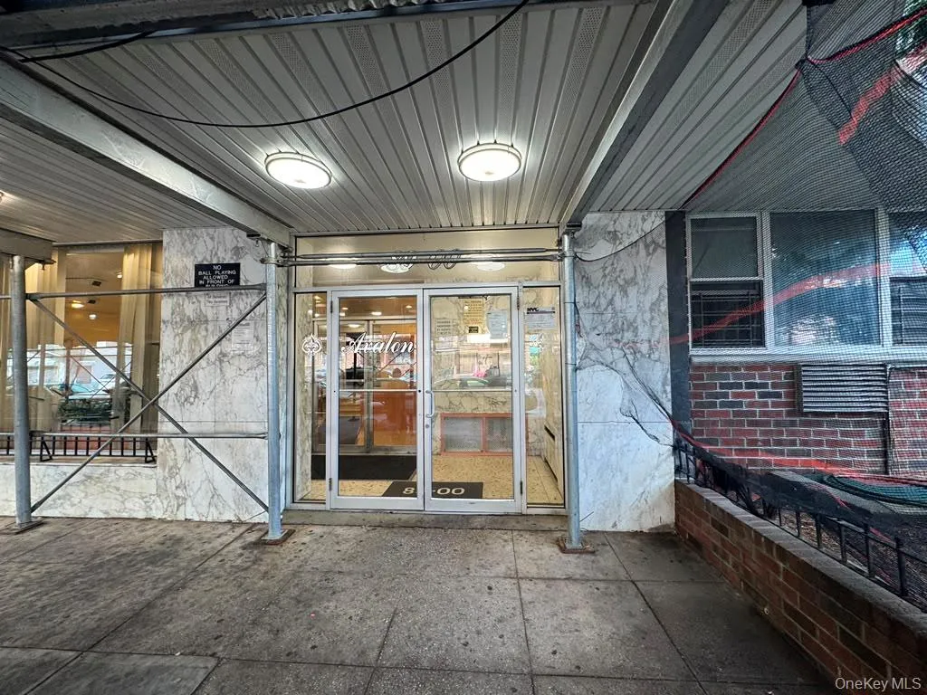 8900 170th Street, New York, NY, 2 Bedrooms Bedrooms, 5 Rooms Rooms,1 BathroomBathrooms,Residential,For Rent,170th,0,1034004 8900 170th Street, New York, NY, 2 Bedrooms Bedrooms, 5 Rooms Rooms,1 BathroomBathrooms,Residential,For Rent,170th,0,1034004