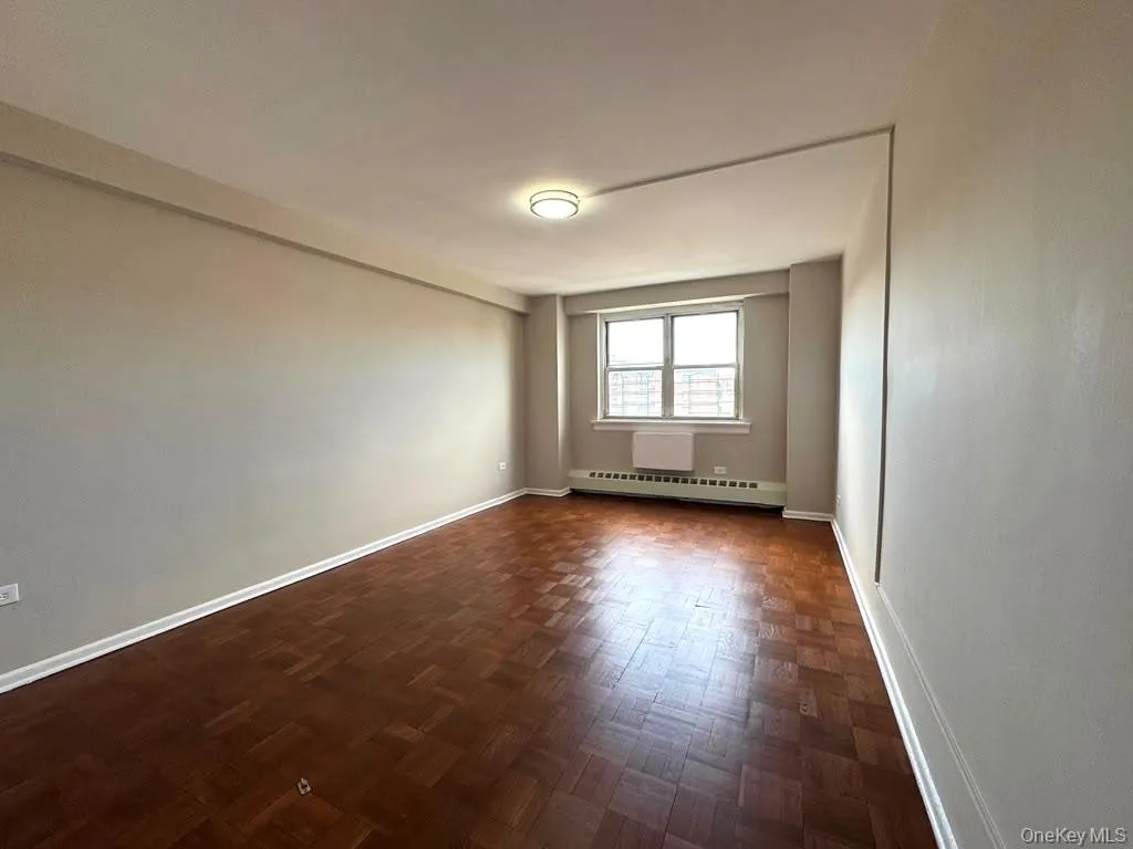 8900 170th Street, New York, NY, 2 Bedrooms Bedrooms, 5 Rooms Rooms,1 BathroomBathrooms,Residential,For Rent,170th,0,1034004 8900 170th Street, New York, NY, 2 Bedrooms Bedrooms, 5 Rooms Rooms,1 BathroomBathrooms,Residential,For Rent,170th,0,1034004