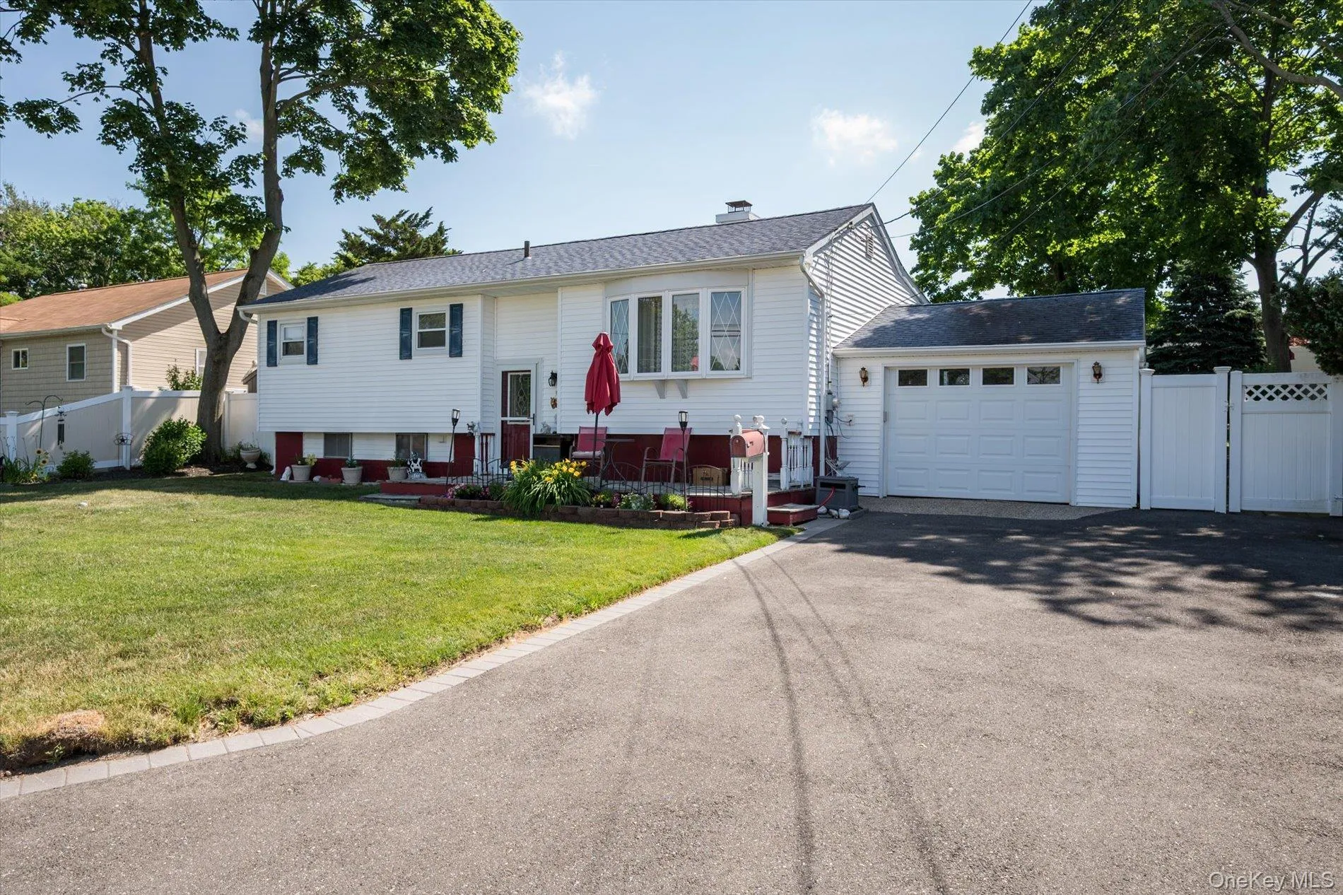 2707 Gull Avenue, Brookhaven, NY, 3 Bedrooms Bedrooms, 9 Rooms Rooms,1 BathroomBathrooms,Residential,For Rent,Gull,0,1034005 2707 Gull Avenue, Brookhaven, NY, 3 Bedrooms Bedrooms, 9 Rooms Rooms,1 BathroomBathrooms,Residential,For Rent,Gull,0,1034005