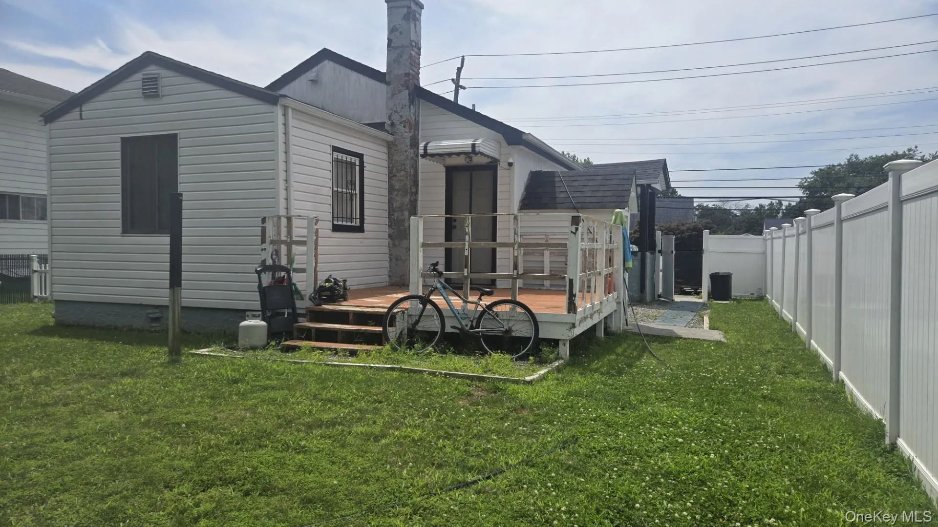 187 Crooked Hill Road, Islip, NY, 3 Bedrooms Bedrooms, 7 Rooms Rooms,2 BathroomsBathrooms,Residential,For Rent,Crooked Hill,0,1034007 187 Crooked Hill Road, Islip, NY, 3 Bedrooms Bedrooms, 7 Rooms Rooms,2 BathroomsBathrooms,Residential,For Rent,Crooked Hill,0,1034007