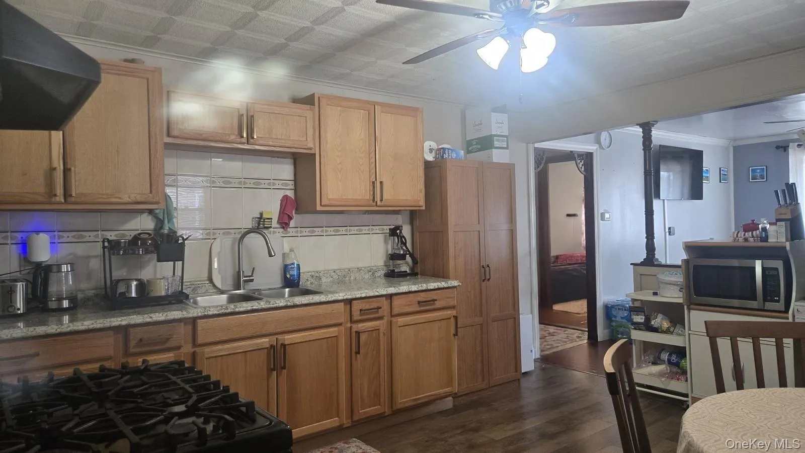 187 Crooked Hill Road, Islip, NY, 3 Bedrooms Bedrooms, 7 Rooms Rooms,2 BathroomsBathrooms,Residential,For Rent,Crooked Hill,0,1034007 187 Crooked Hill Road, Islip, NY, 3 Bedrooms Bedrooms, 7 Rooms Rooms,2 BathroomsBathrooms,Residential,For Rent,Crooked Hill,0,1034007
