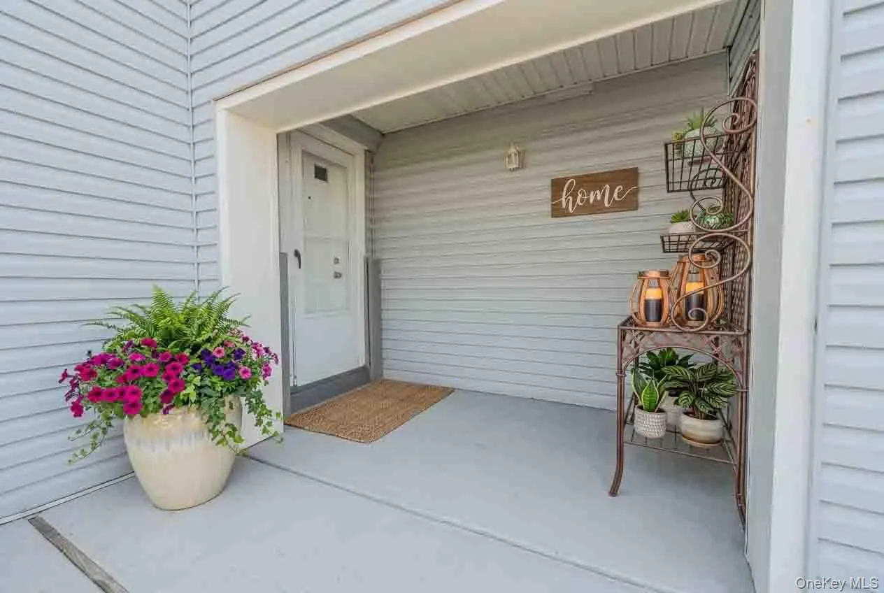 1215 Park Avenue, Hempstead, NY, 2 Bedrooms Bedrooms, 5 Rooms Rooms,1 BathroomBathrooms,Residential Lease,For Rent,Park,0,1034008 1215 Park Avenue, Hempstead, NY, 2 Bedrooms Bedrooms, 5 Rooms Rooms,1 BathroomBathrooms,Residential Lease,For Rent,Park,0,1034008