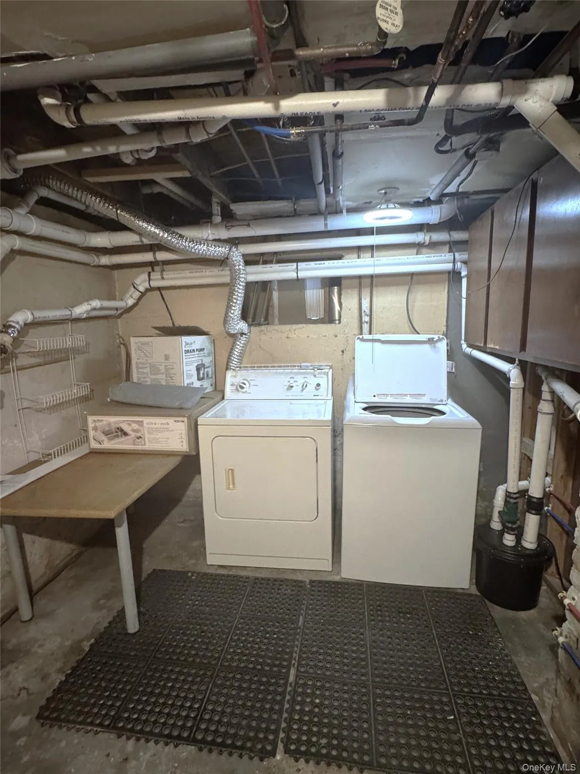 17 Bridge Lane, Somers, NY, 1 Bedroom Bedrooms, 3 Rooms Rooms,1 BathroomBathrooms,Residential Lease,For Rent,Bridge,0,1034009 17 Bridge Lane, Somers, NY, 1 Bedroom Bedrooms, 3 Rooms Rooms,1 BathroomBathrooms,Residential Lease,For Rent,Bridge,0,1034009