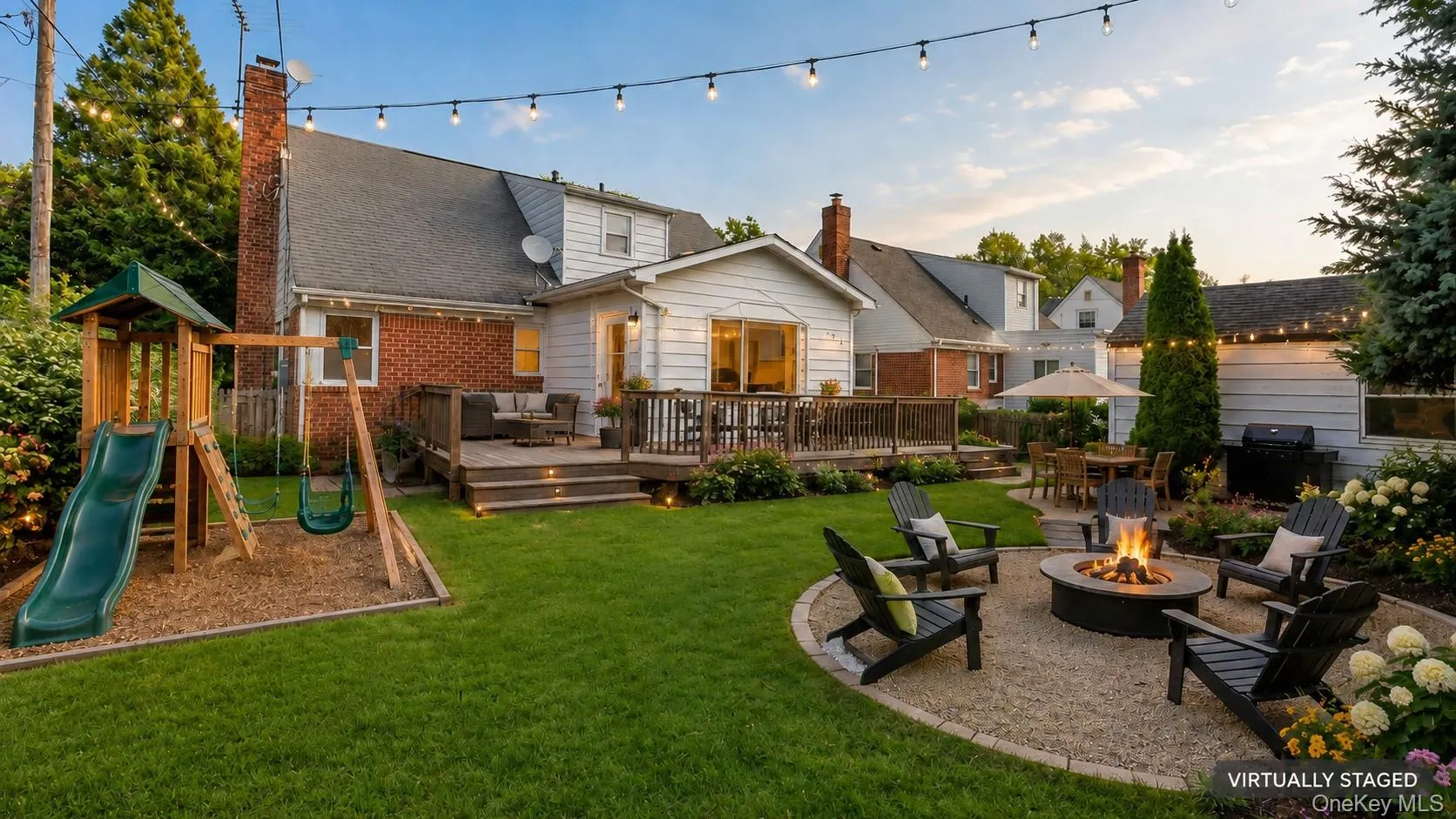 Backyard (Staged) Backyard (Staged)