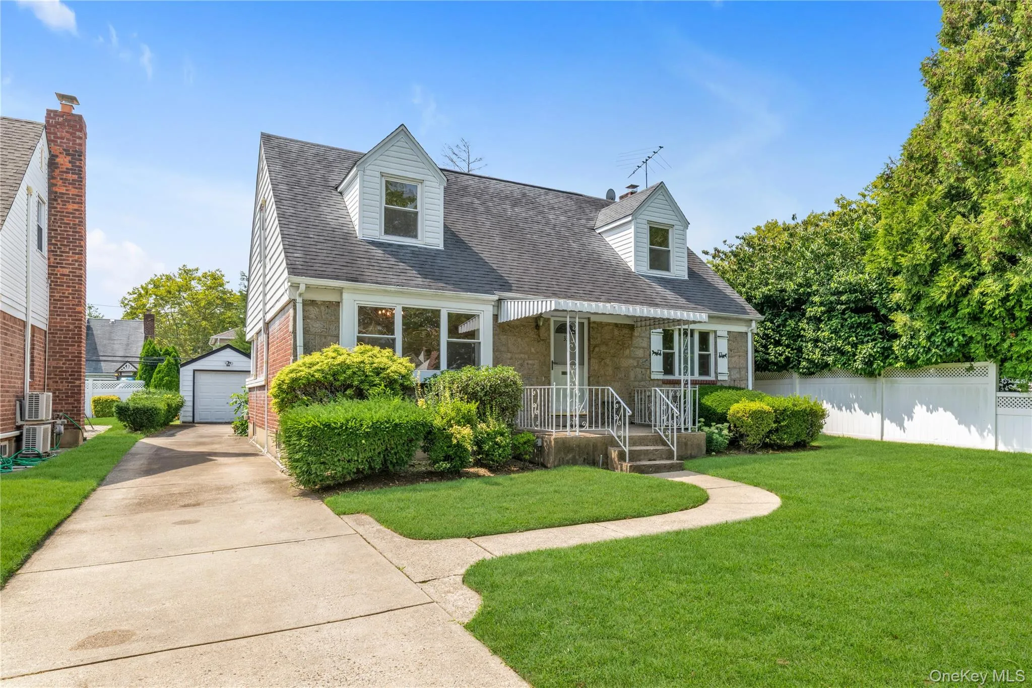 33 Michael Lane, North Hempstead, NY, 4 Bedrooms Bedrooms, 7 Rooms Rooms,2 BathroomsBathrooms,Residential,For Rent,Michael,0,1034013 33 Michael Lane, North Hempstead, NY, 4 Bedrooms Bedrooms, 7 Rooms Rooms,2 BathroomsBathrooms,Residential,For Rent,Michael,0,1034013
