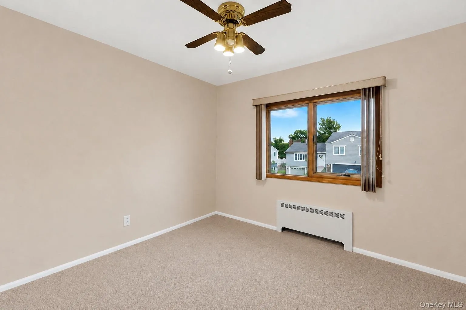 Good size 3rd Bedroom on the second floor Good size 3rd Bedroom on the second floor