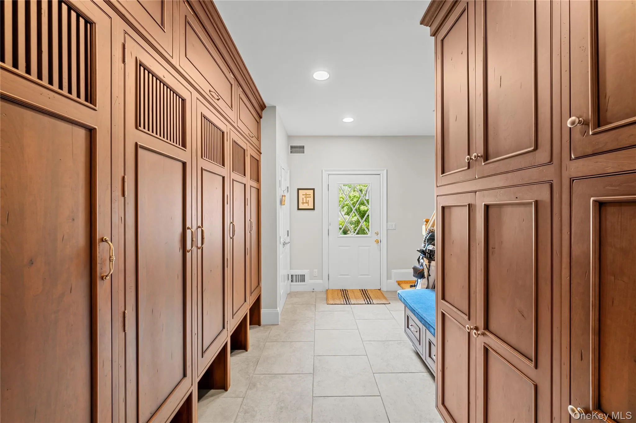 17 Hunt Court, Oyster Bay, NY, 6 Bedrooms Bedrooms, 12 Rooms Rooms,5 BathroomsBathrooms,Residential,For Rent,Hunt,0,1034020 17 Hunt Court, Oyster Bay, NY, 6 Bedrooms Bedrooms, 12 Rooms Rooms,5 BathroomsBathrooms,Residential,For Rent,Hunt,0,1034020