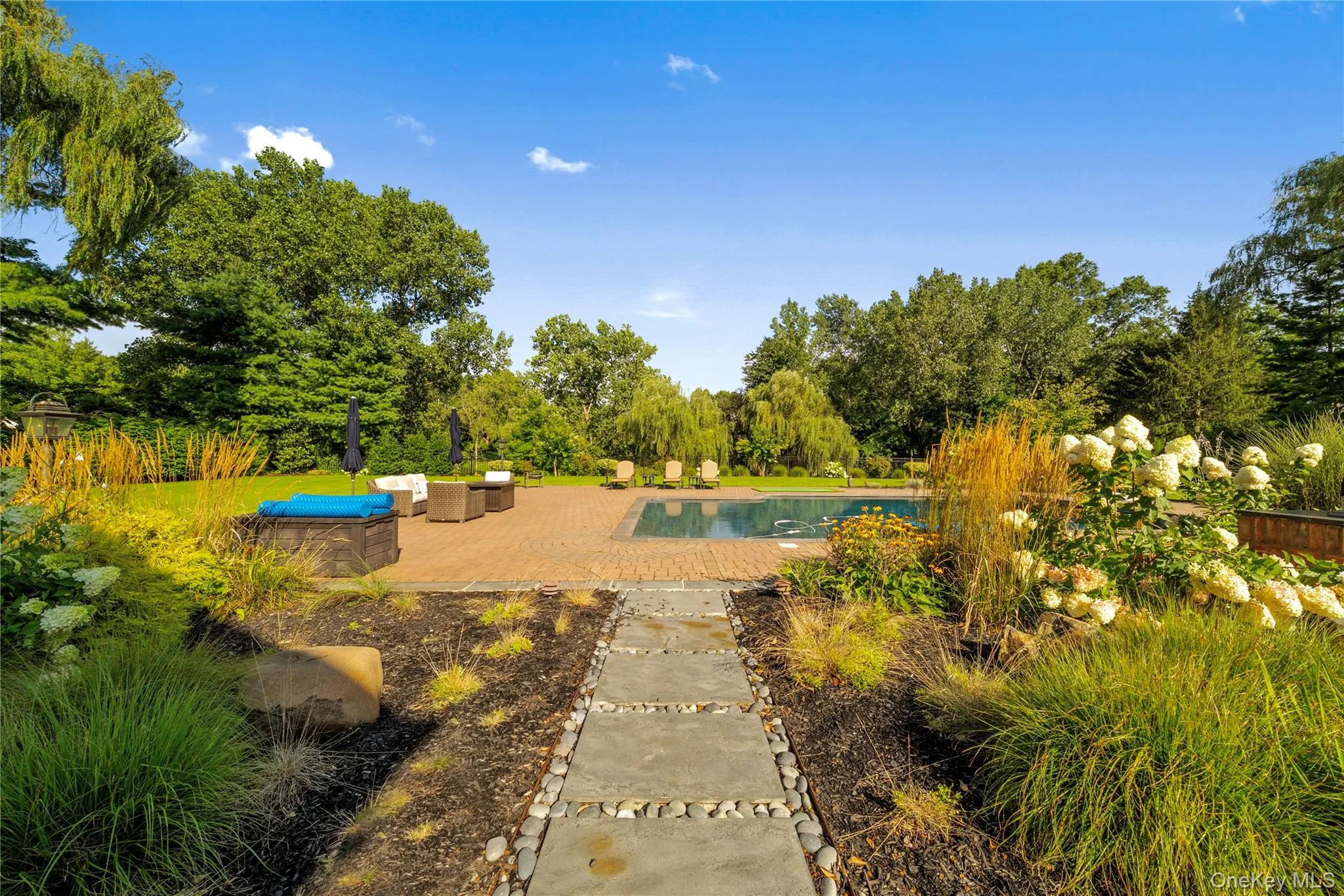 17 Hunt Court, Oyster Bay, NY, 6 Bedrooms Bedrooms, 12 Rooms Rooms,5 BathroomsBathrooms,Residential,For Rent,Hunt,0,1034020 17 Hunt Court, Oyster Bay, NY, 6 Bedrooms Bedrooms, 12 Rooms Rooms,5 BathroomsBathrooms,Residential,For Rent,Hunt,0,1034020