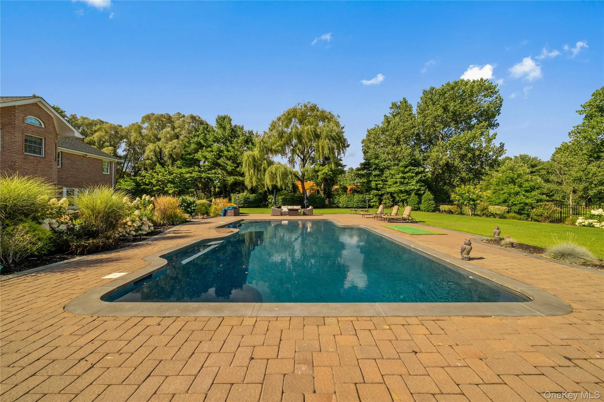 17 Hunt Court, Oyster Bay, NY, 6 Bedrooms Bedrooms, 12 Rooms Rooms,5 BathroomsBathrooms,Residential,For Rent,Hunt,0,1034020 17 Hunt Court, Oyster Bay, NY, 6 Bedrooms Bedrooms, 12 Rooms Rooms,5 BathroomsBathrooms,Residential,For Rent,Hunt,0,1034020